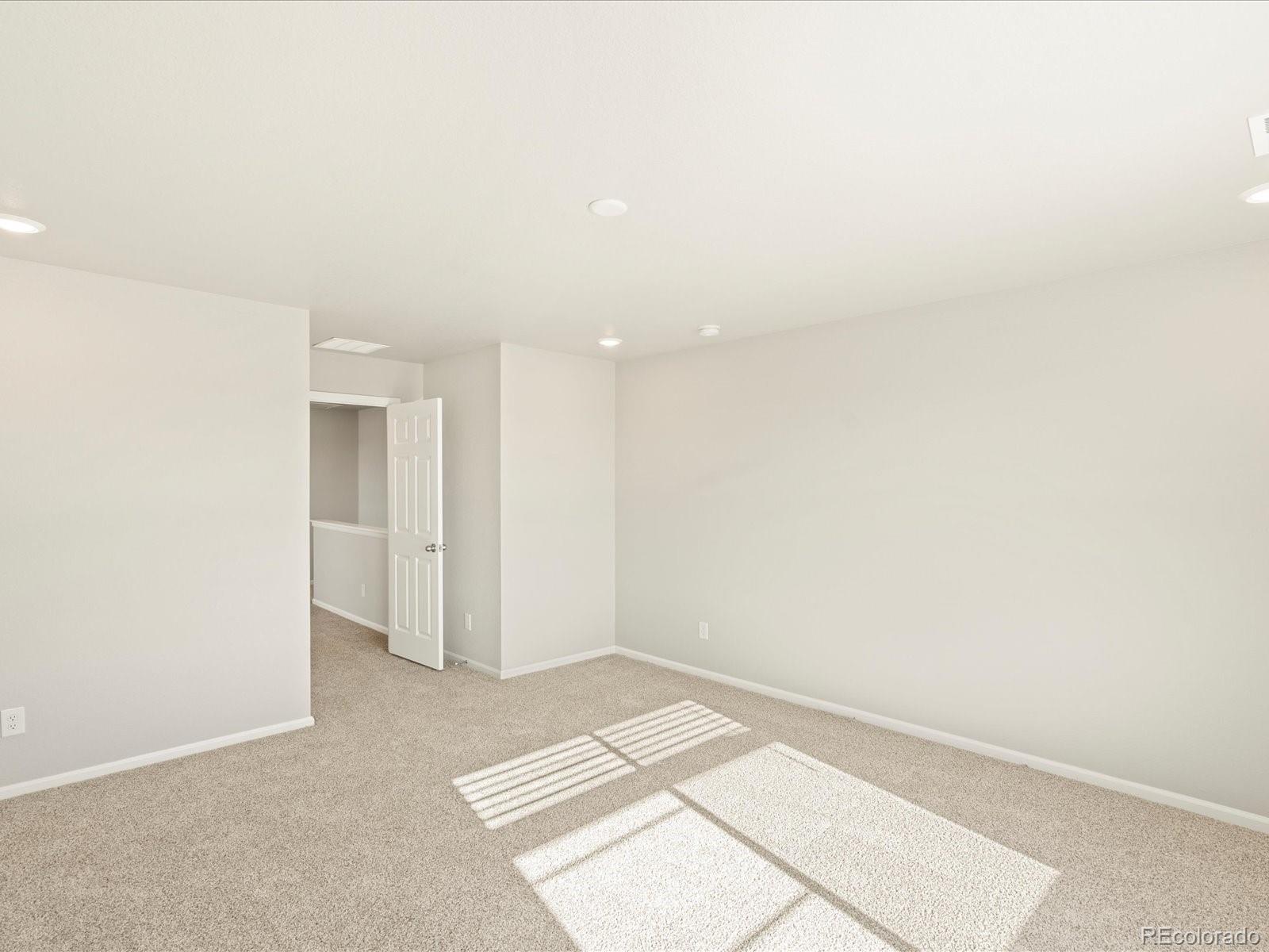 MLS Image #23 for 20957 e 65th avenue,aurora, Colorado