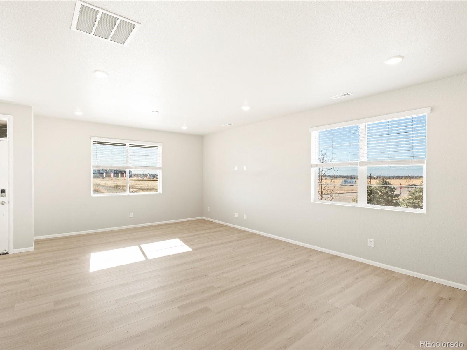 MLS Image #5 for 20957 e 65th avenue,aurora, Colorado