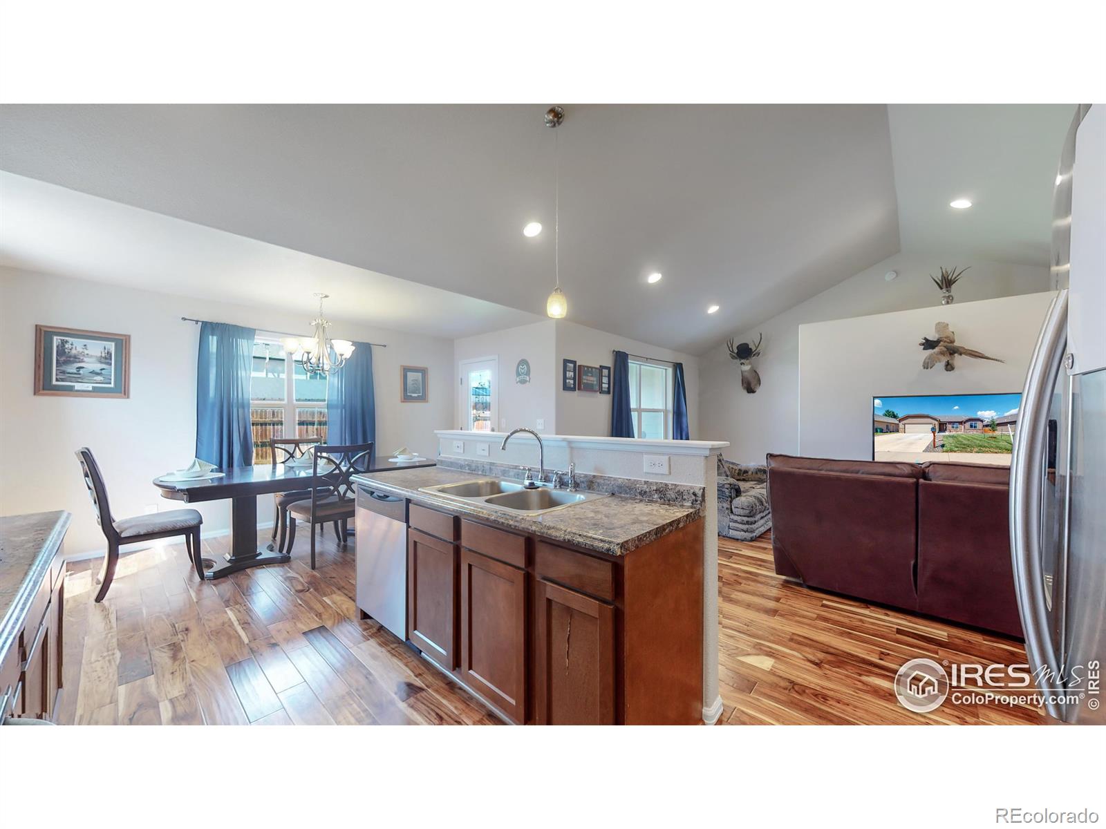 MLS Image #15 for 1019 e 25th street,greeley, Colorado