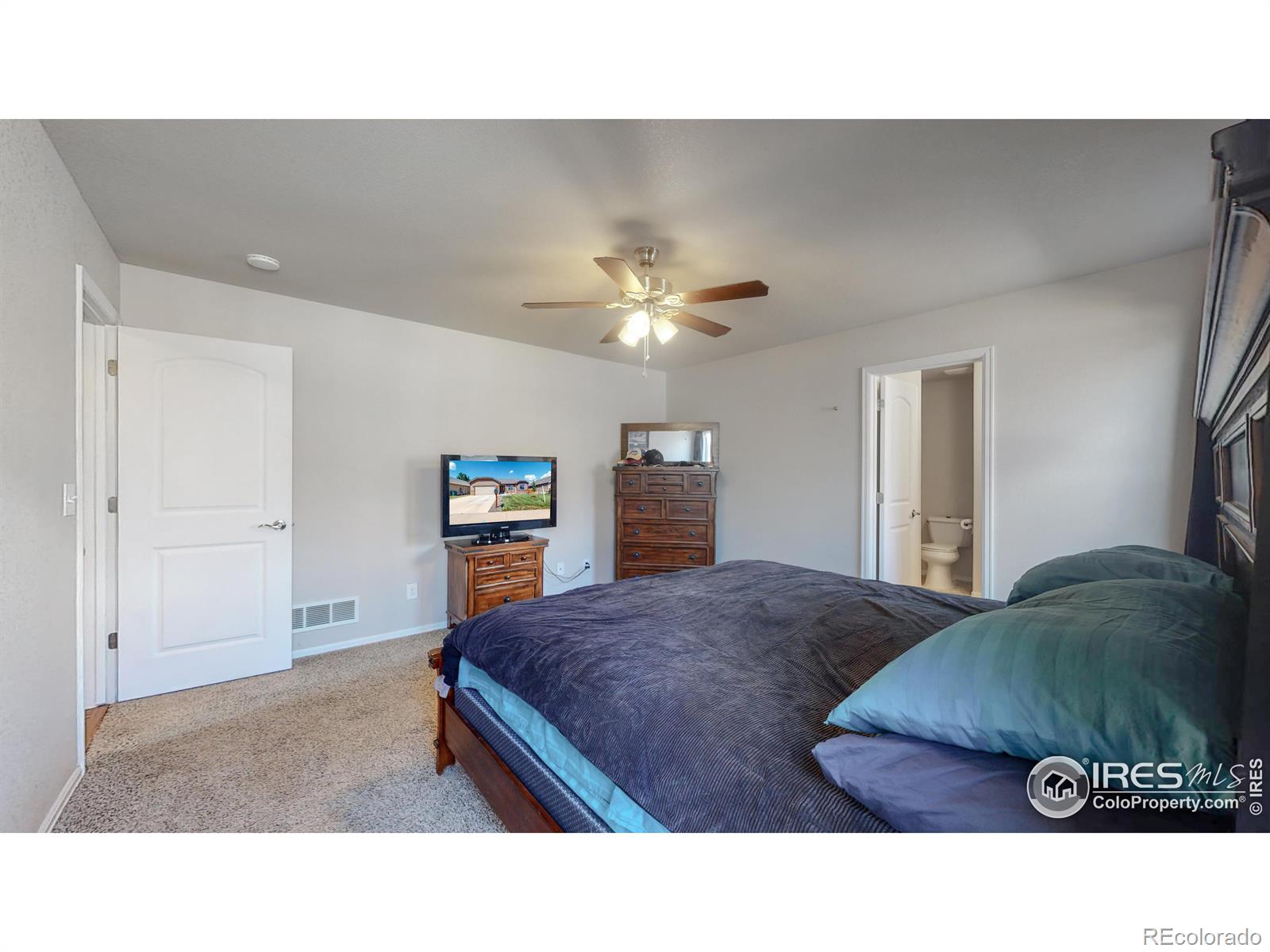 MLS Image #16 for 1019 e 25th street,greeley, Colorado