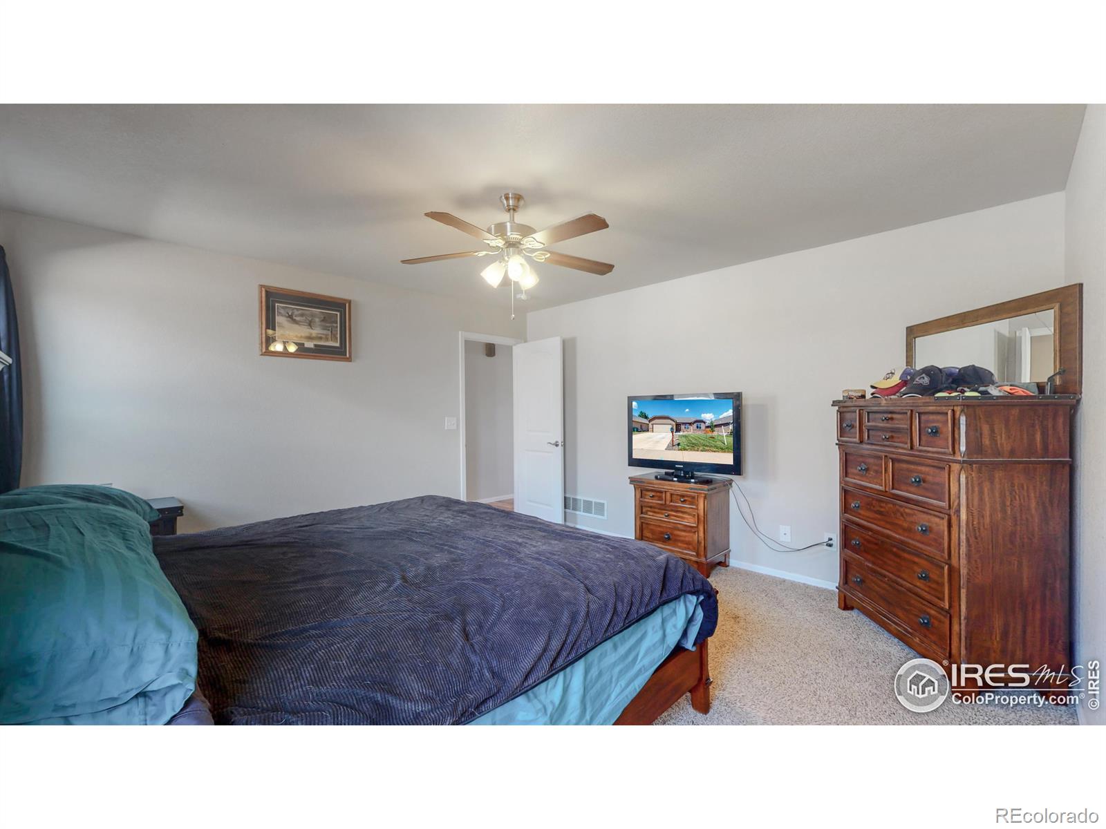 MLS Image #18 for 1019 e 25th street,greeley, Colorado