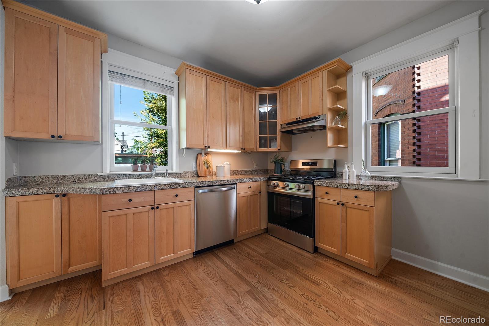 MLS Image #13 for 1335  detroit street,denver, Colorado