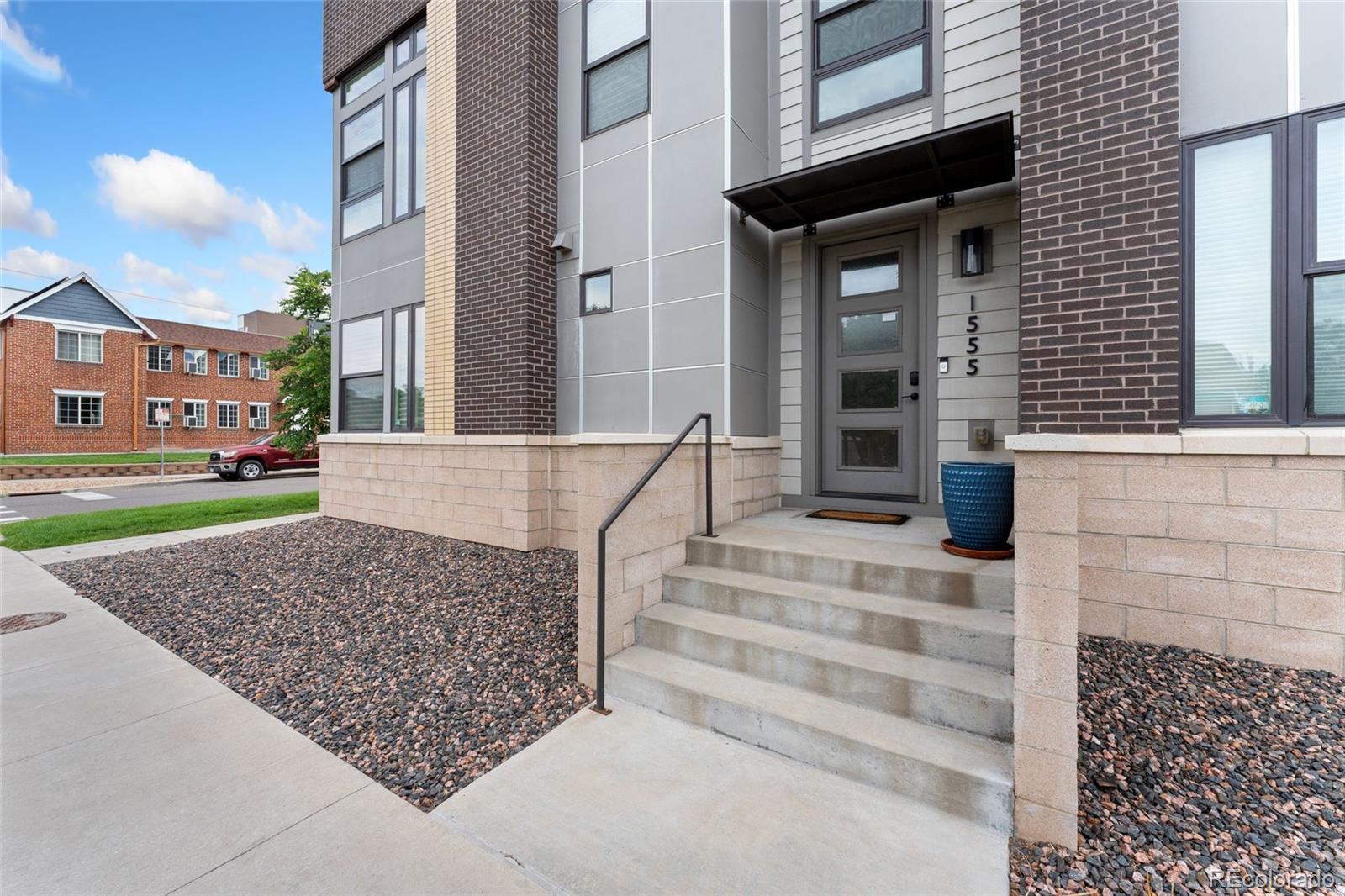 MLS Image #4 for 1555  perry street,denver, Colorado