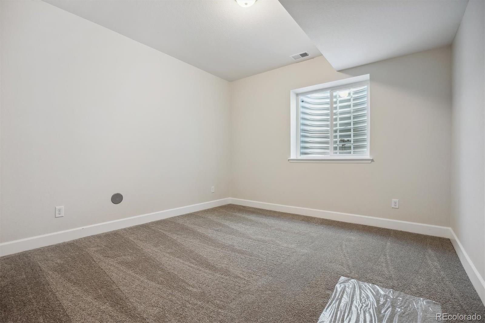 MLS Image #19 for 27608 e indore drive,aurora, Colorado