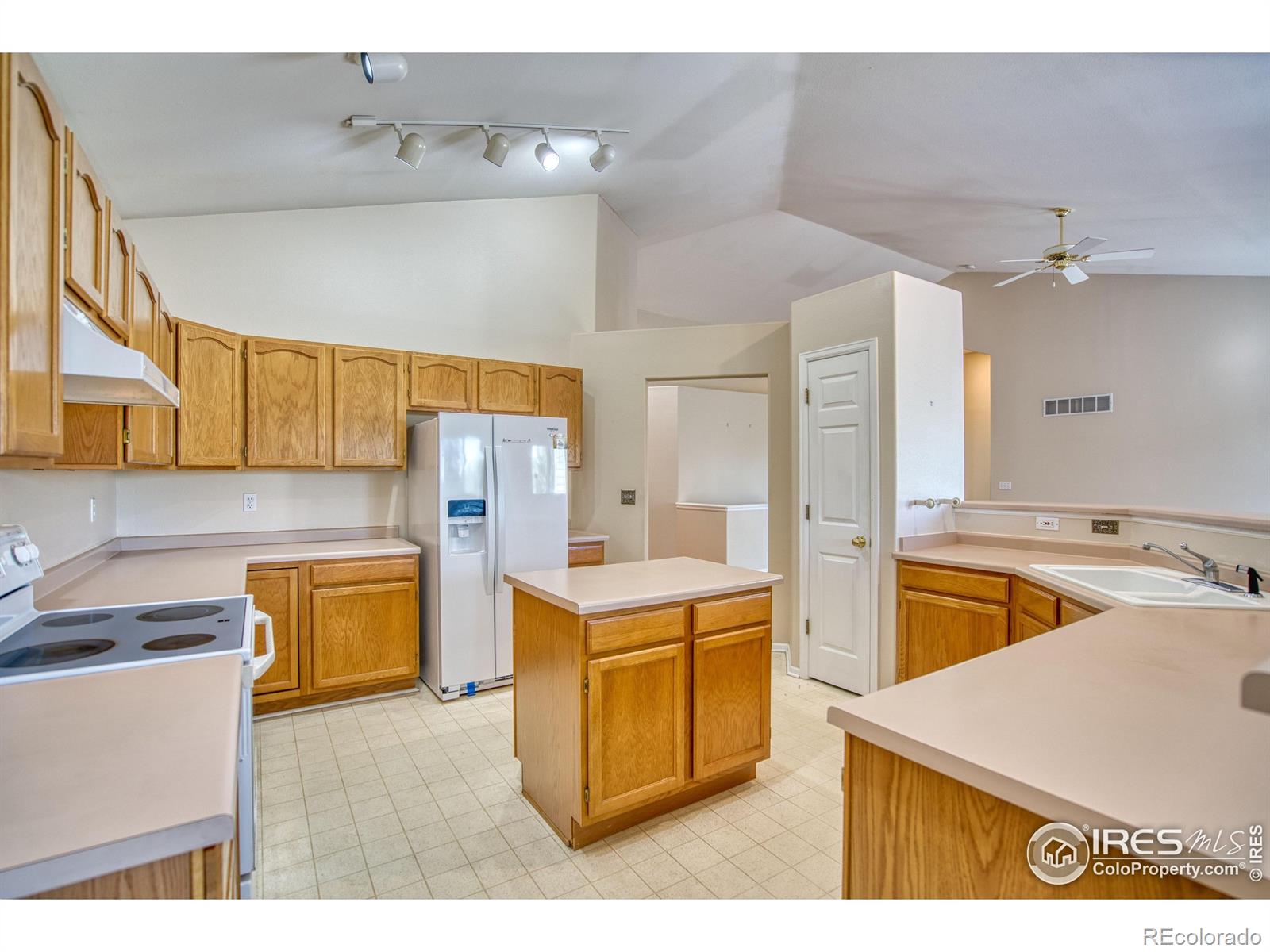 MLS Image #6 for 1722  sunlight drive,longmont, Colorado