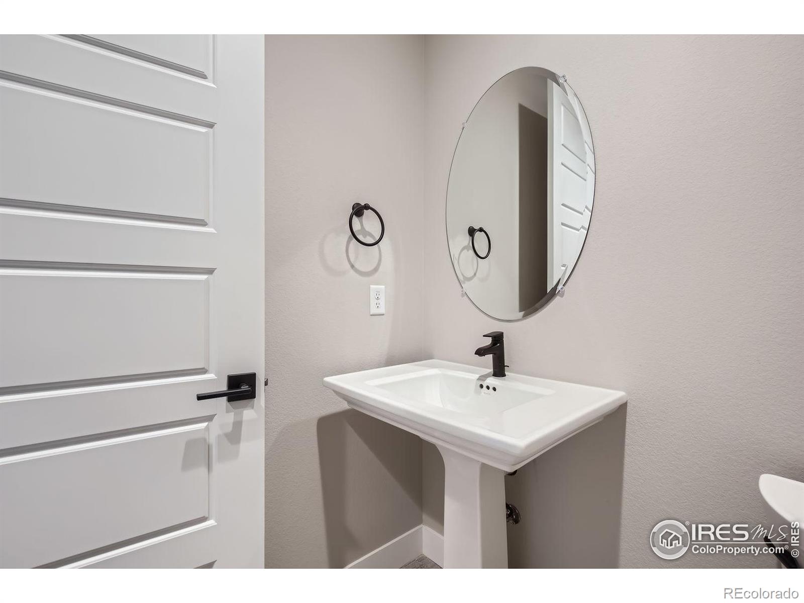 MLS Image #13 for 4320  shivaree court,timnath, Colorado