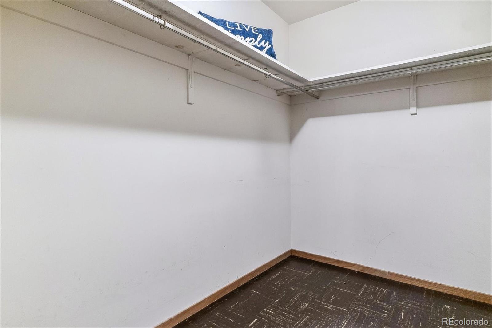 MLS Image #18 for 675 s clinton street,denver, Colorado