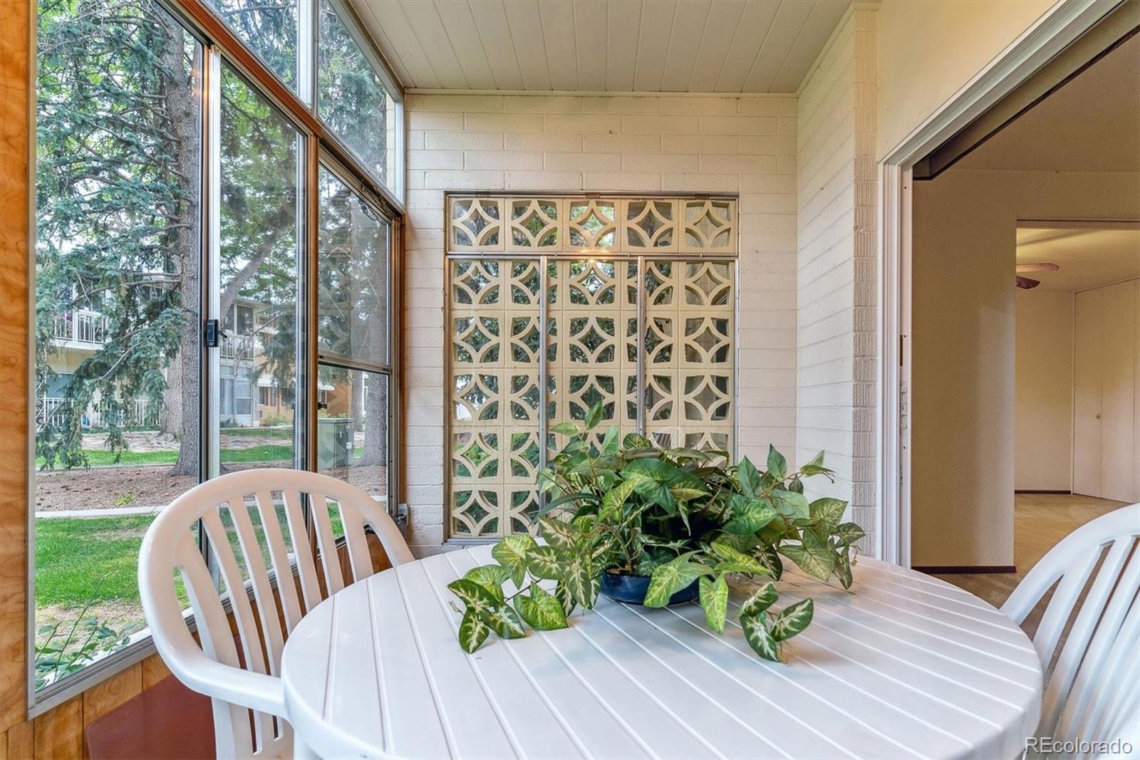 MLS Image #20 for 675 s clinton street,denver, Colorado