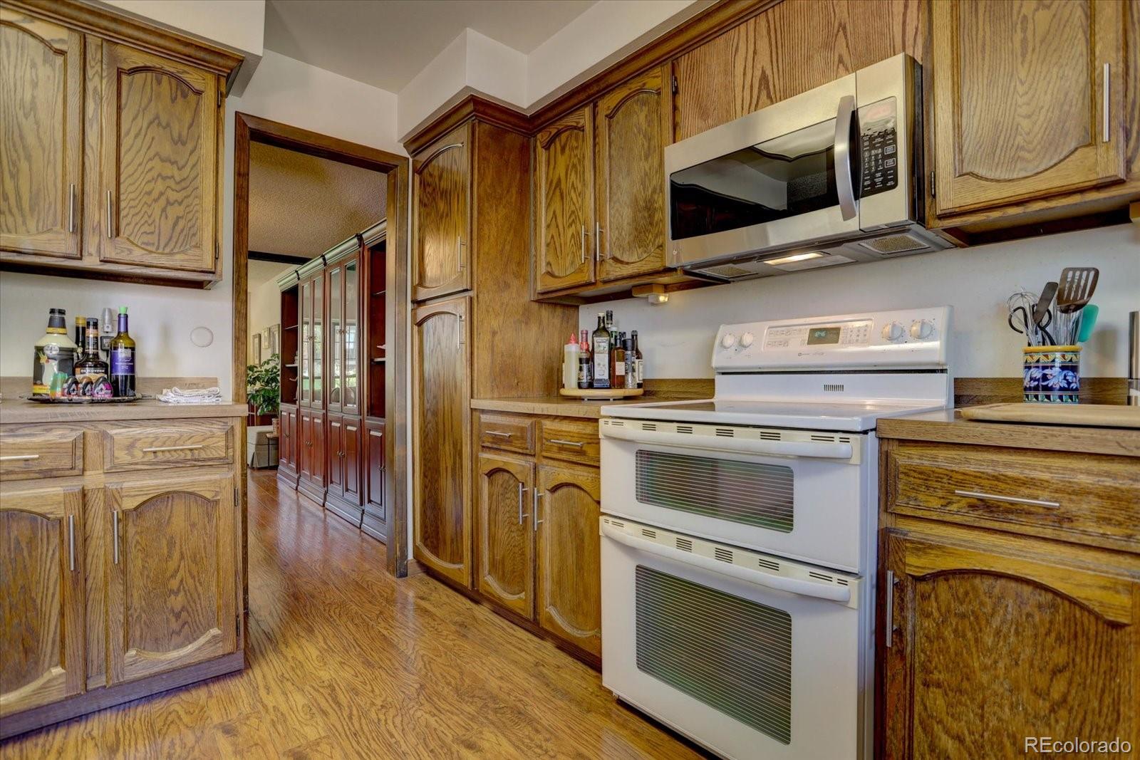 MLS Image #7 for 8165 e phillips circle,centennial, Colorado