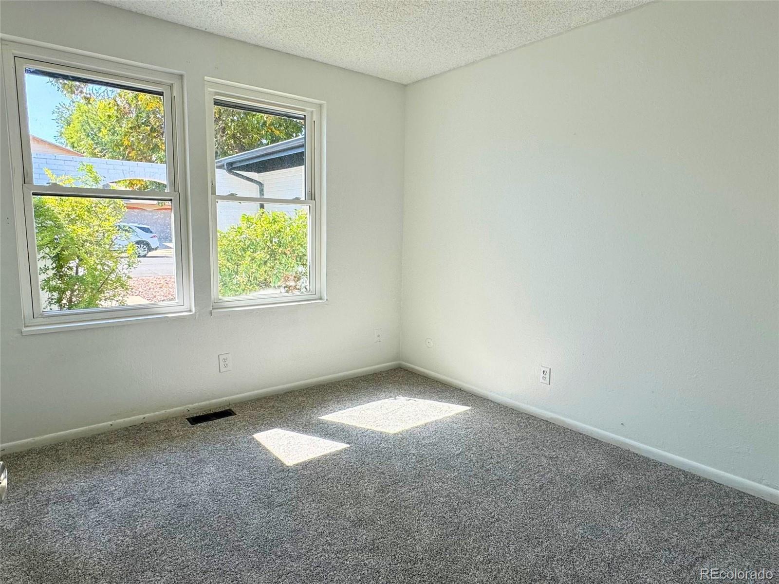 MLS Image #17 for 12983 e elgin place,denver, Colorado