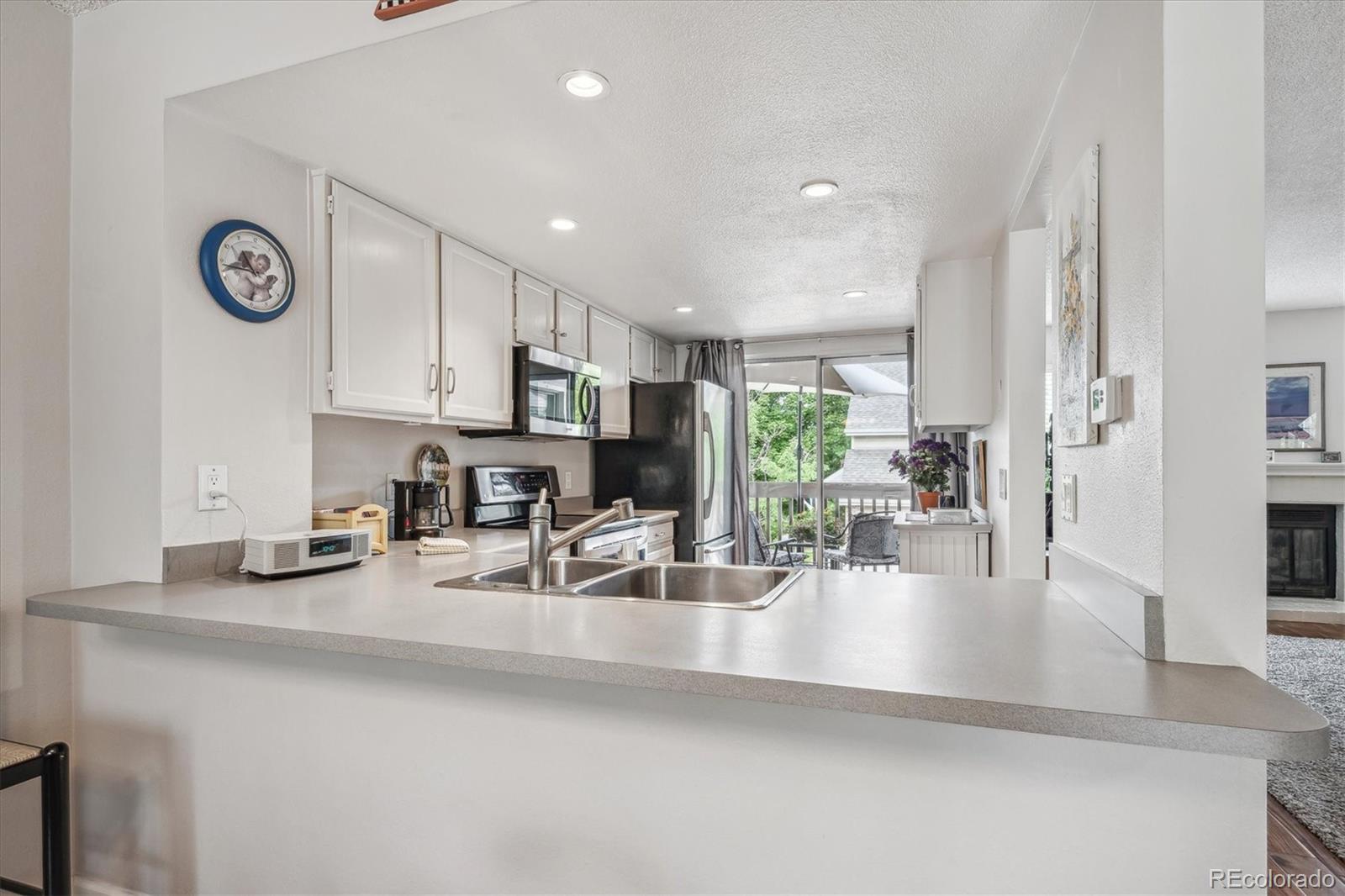 MLS Image #9 for 1470 s quebec way,denver, Colorado