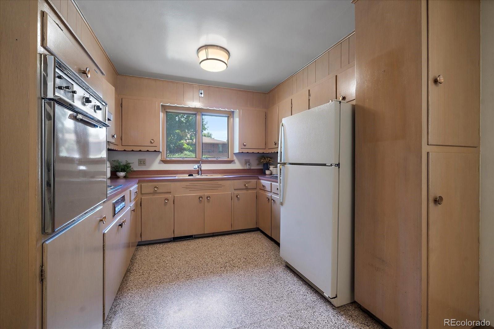 MLS Image #9 for 2455 e yale avenue,denver, Colorado