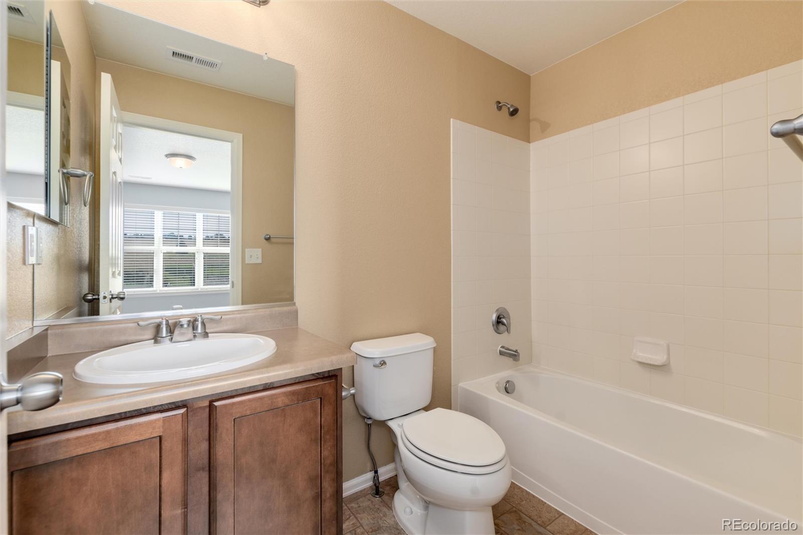 MLS Image #28 for 5448 s elk way,aurora, Colorado