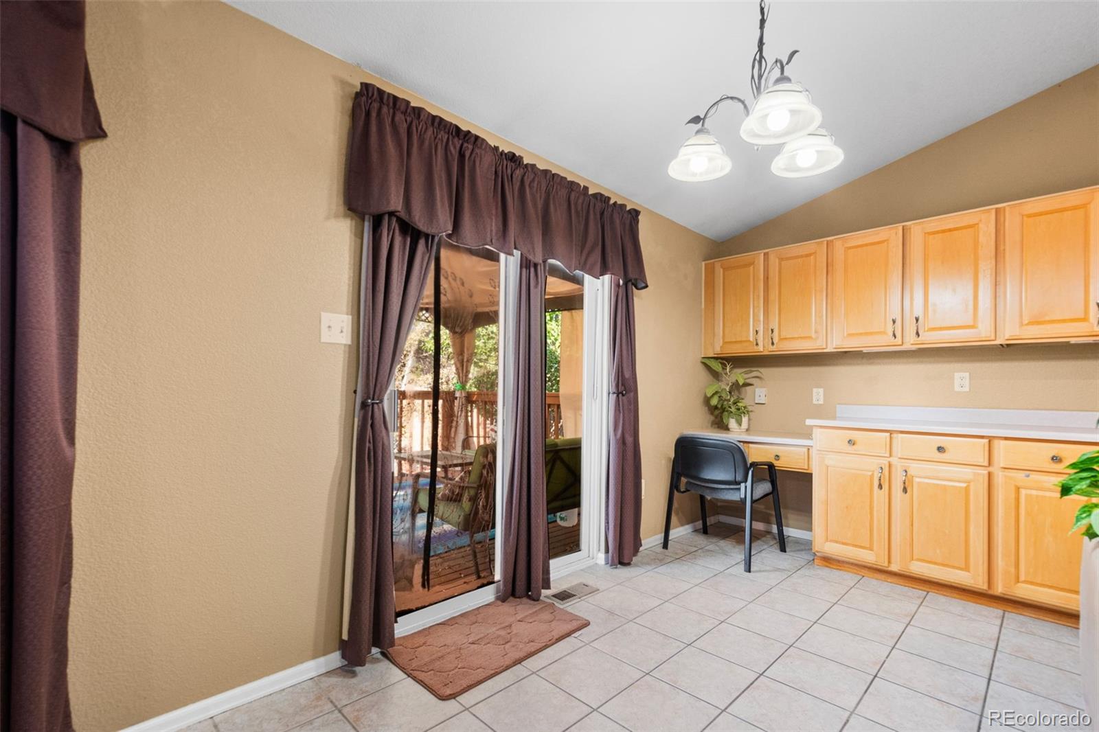 MLS Image #11 for 11313  oakland drive,henderson, Colorado