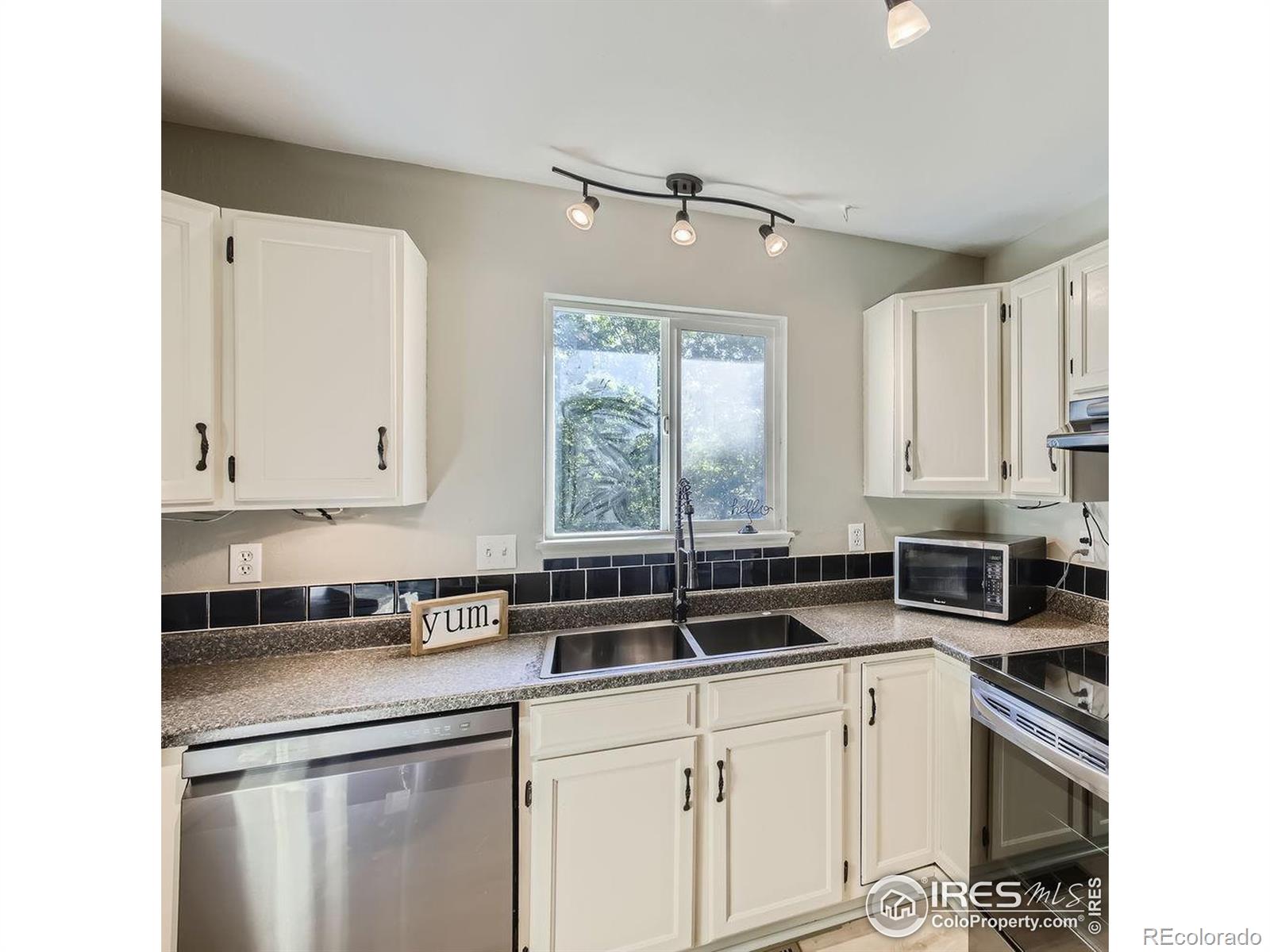 MLS Image #7 for 2418  leghorn drive,fort collins, Colorado