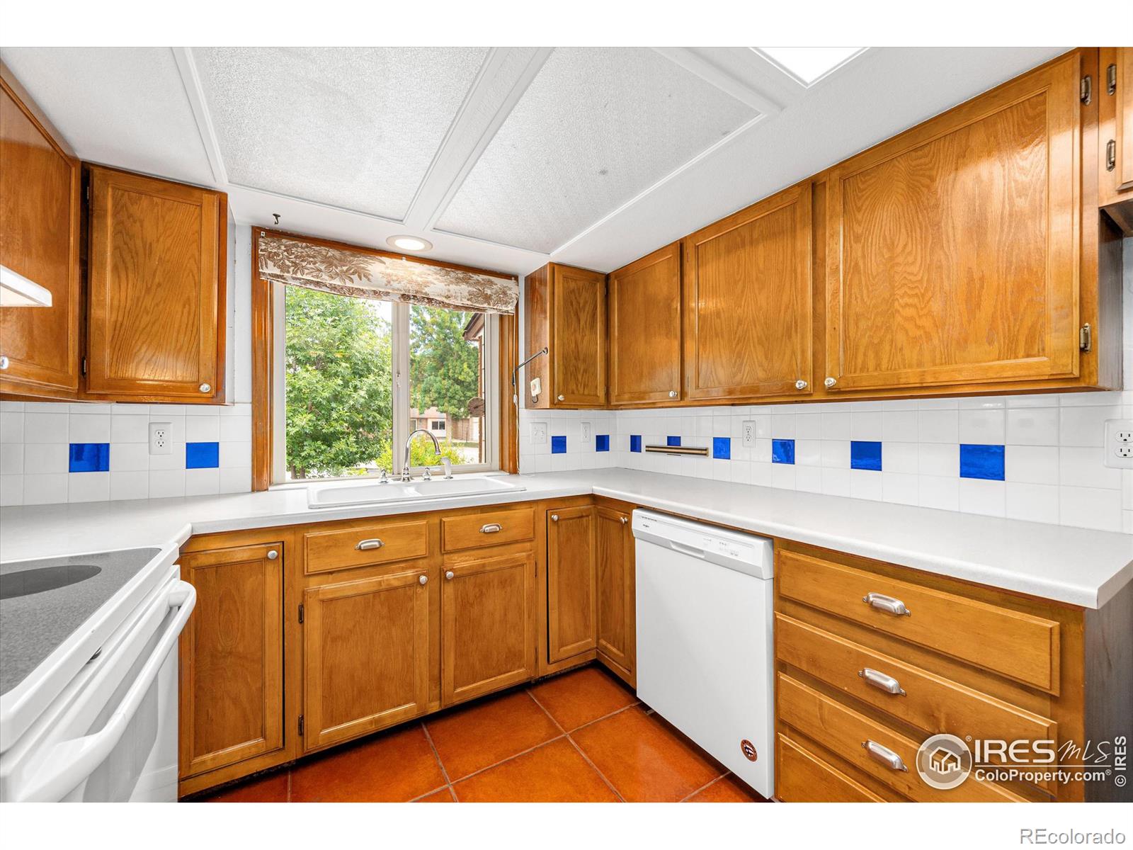 MLS Image #10 for 628 w 39th street,loveland, Colorado