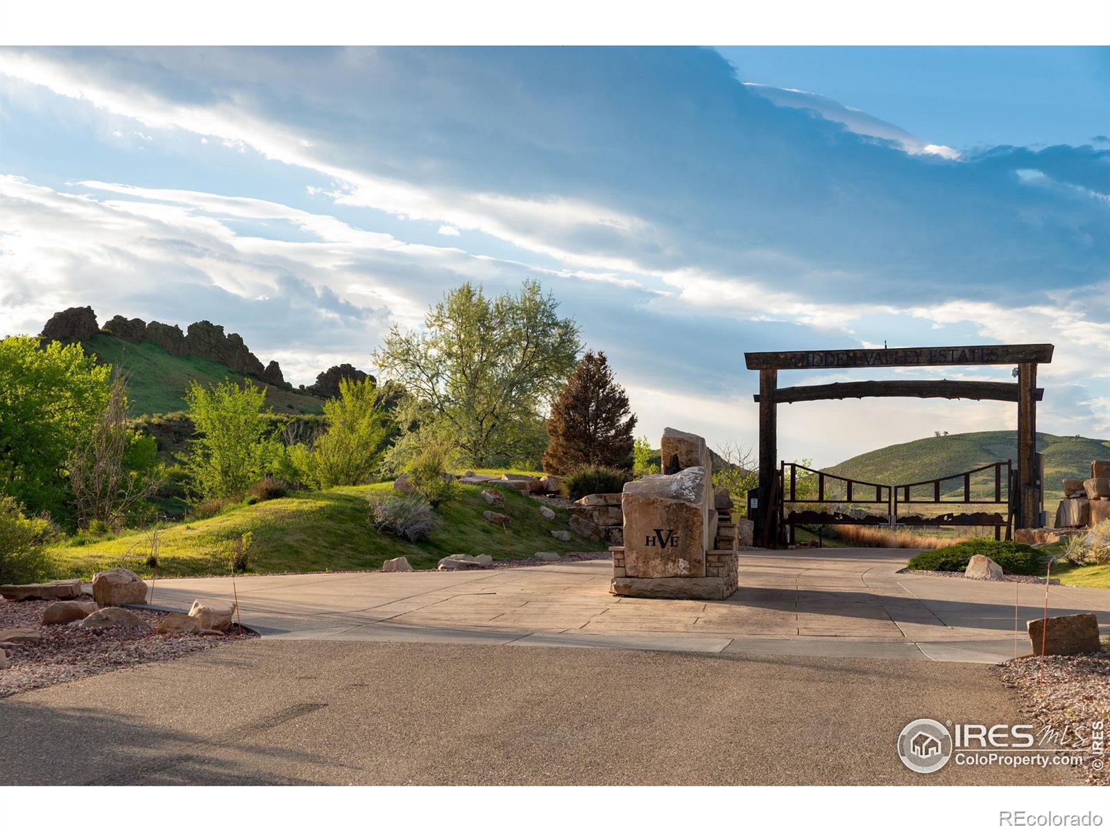 MLS Image #4 for 2276  gamble oak drive,loveland, Colorado