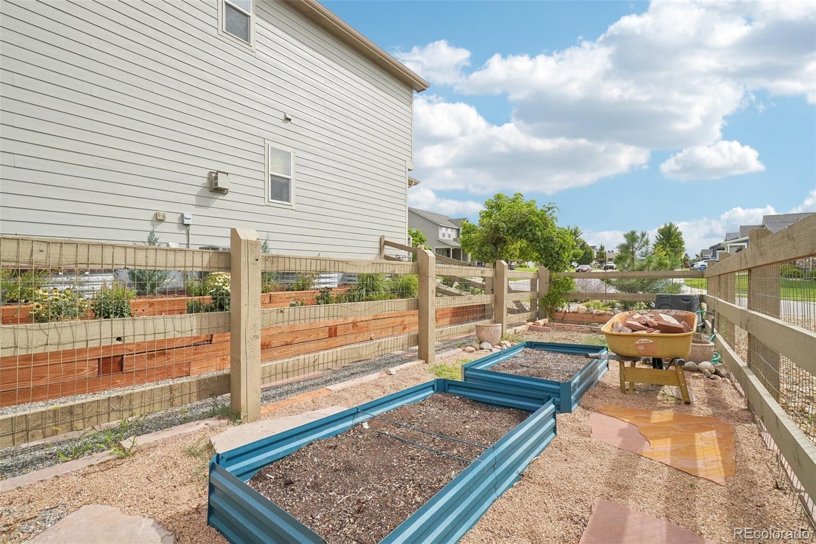 MLS Image #33 for 733  canyonlands street,berthoud, Colorado