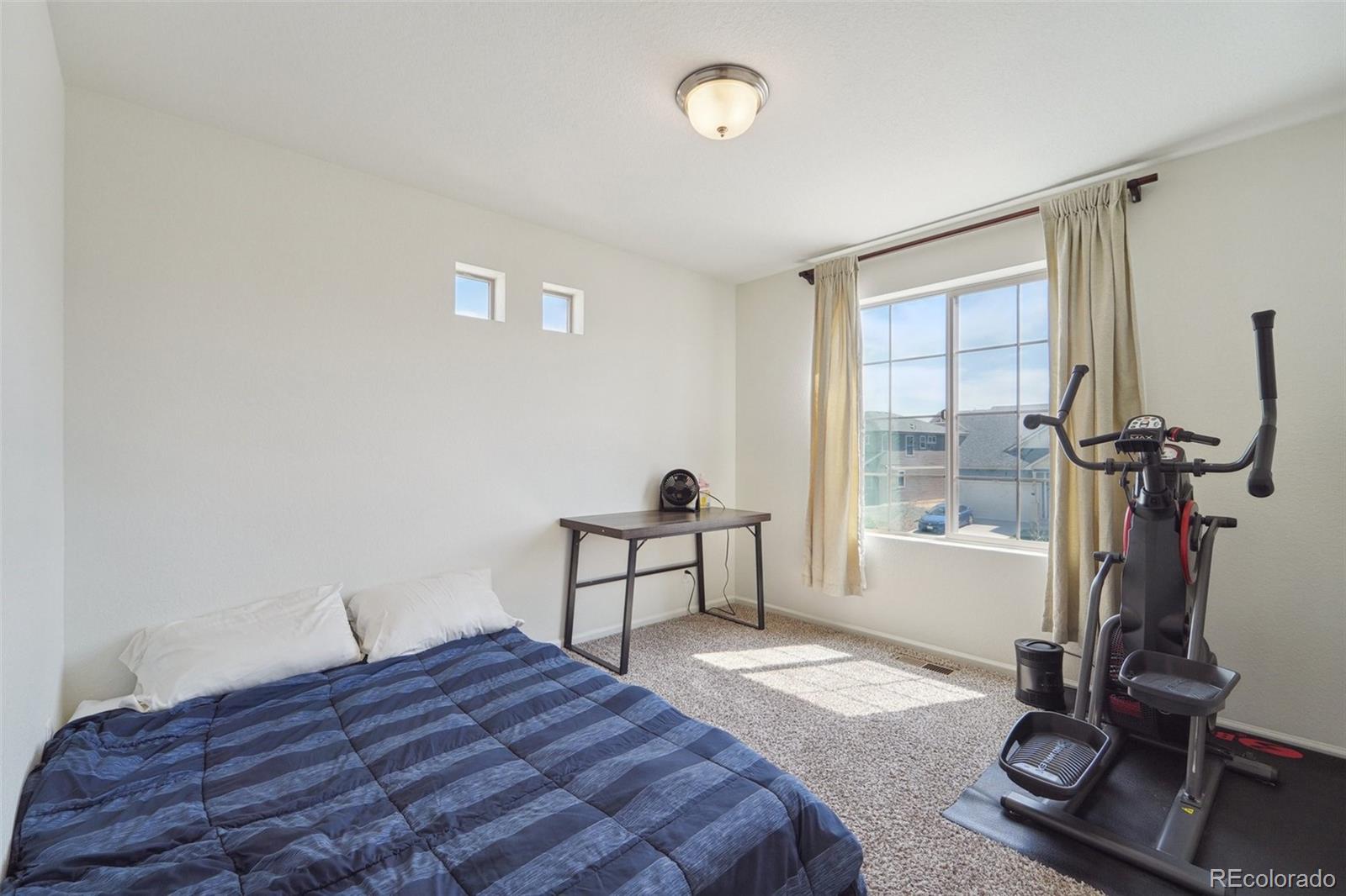 MLS Image #14 for 18261 e 52nd place,denver, Colorado