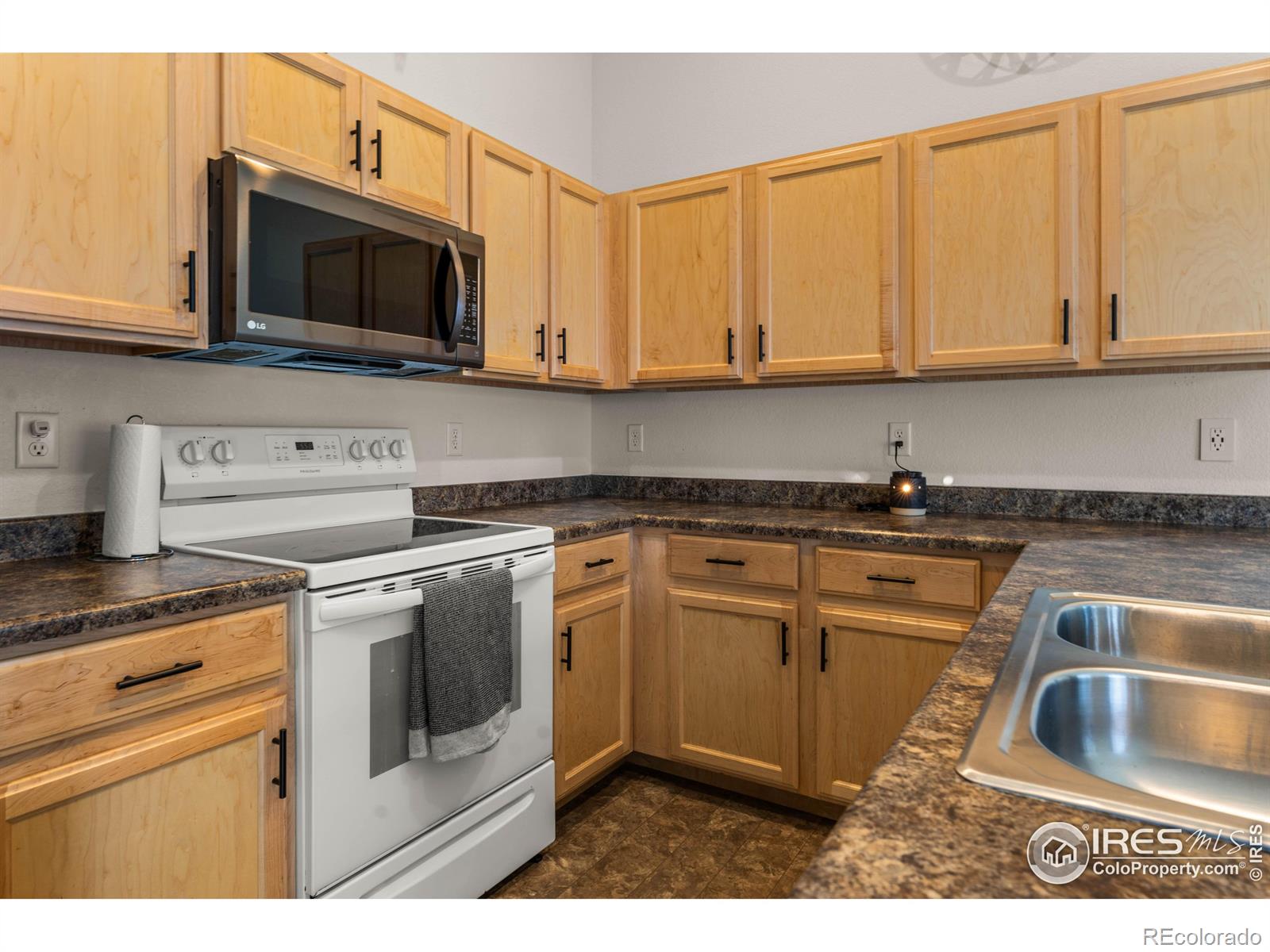 MLS Image #8 for 8471  16th street,greeley, Colorado