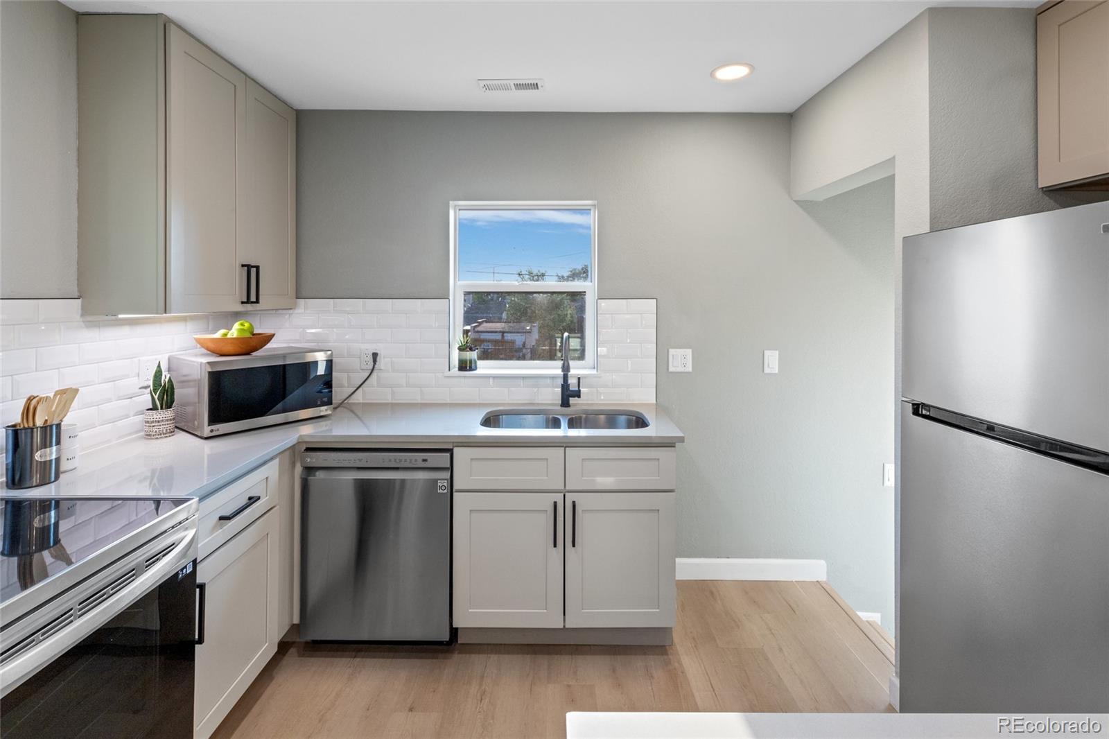 MLS Image #9 for 3527 n steele street,denver, Colorado