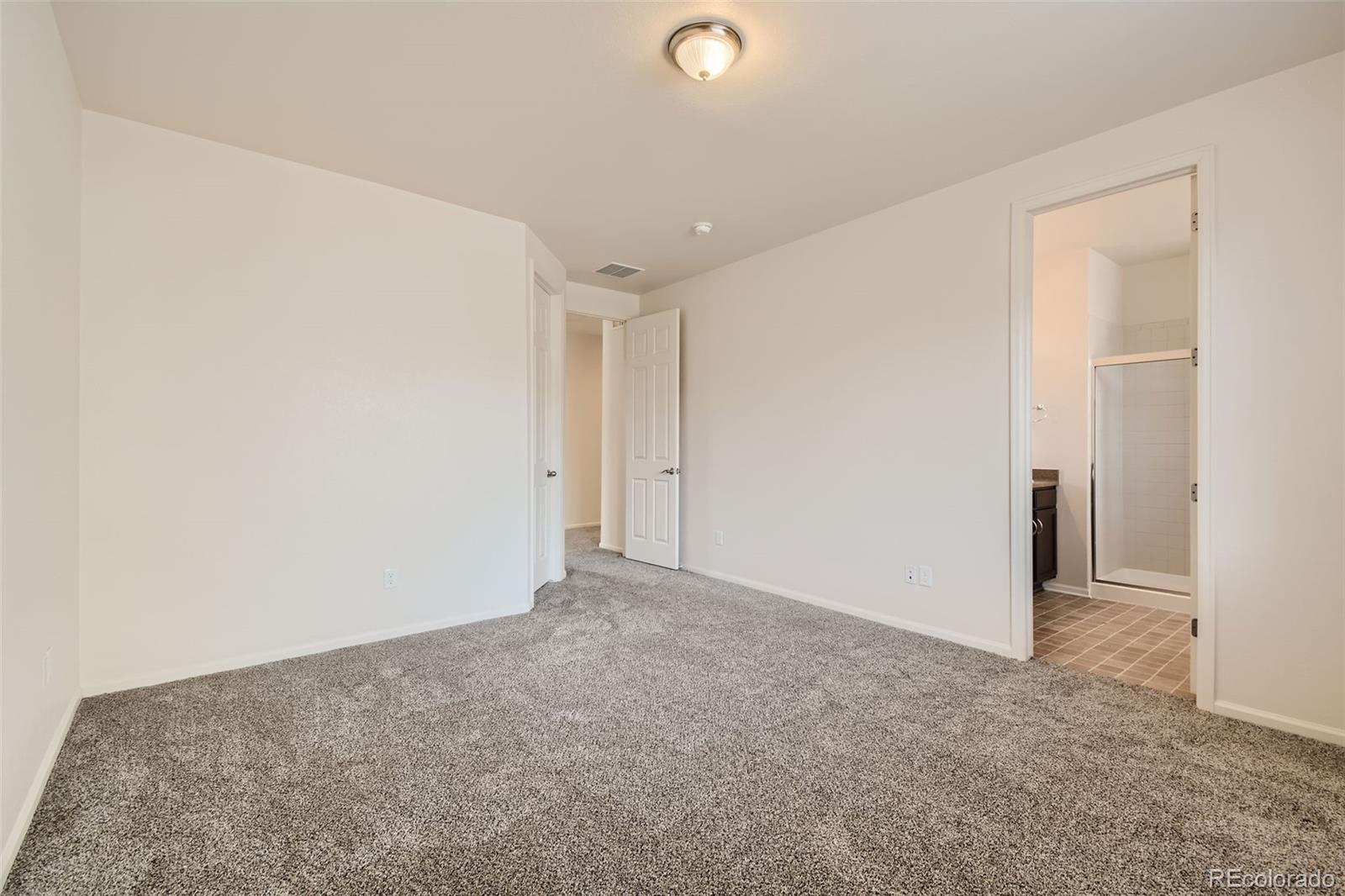 MLS Image #15 for 25266 e lake drive,aurora, Colorado