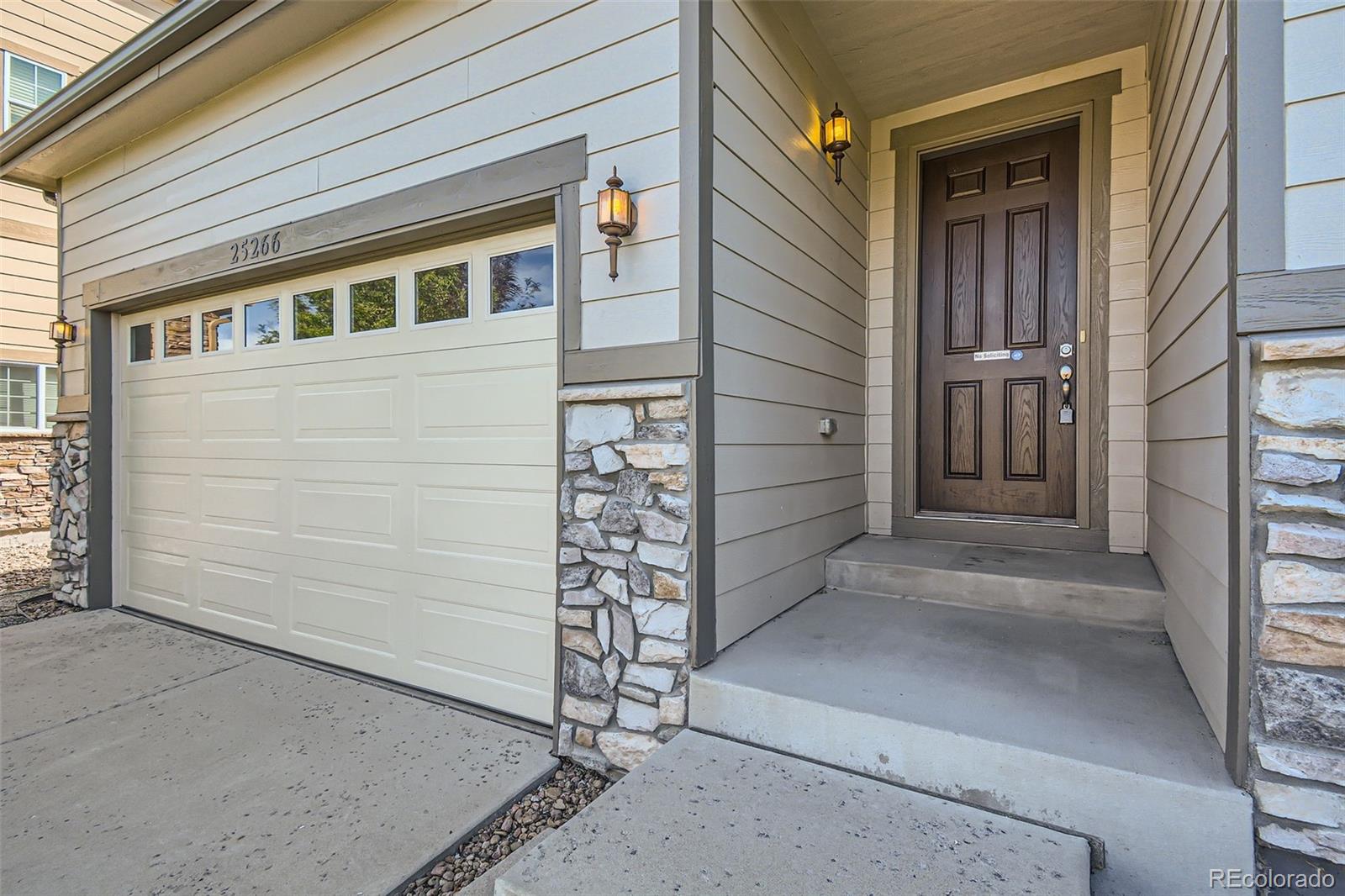 MLS Image #2 for 25266 e lake drive,aurora, Colorado