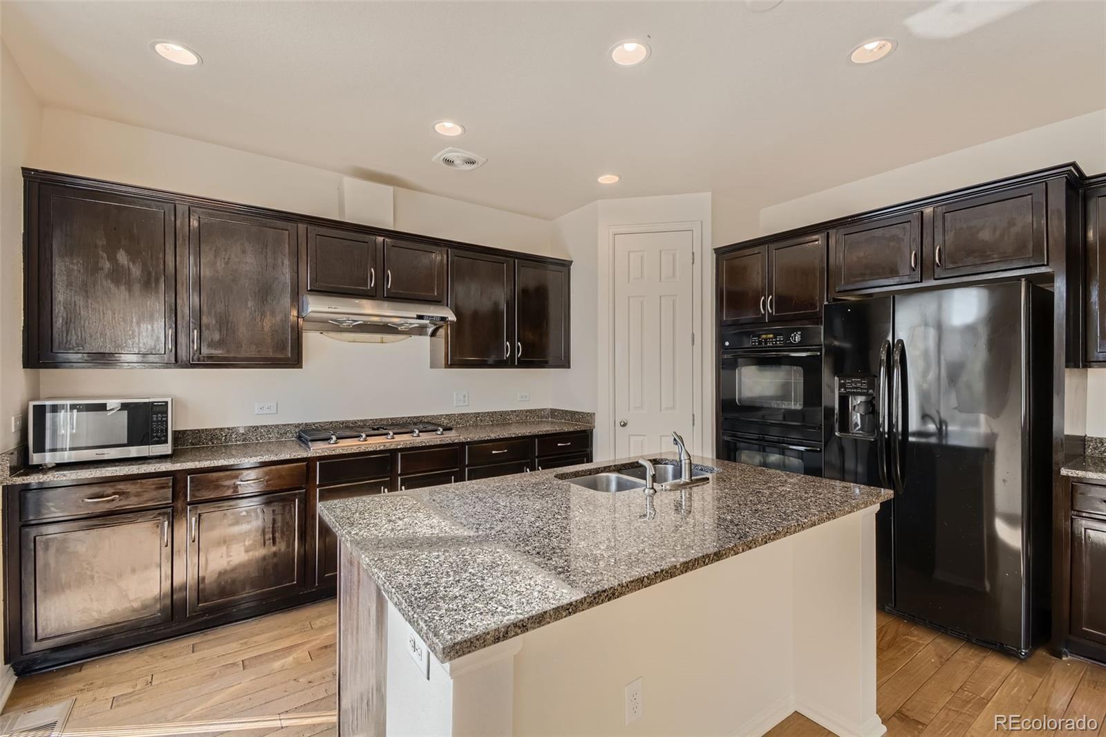 MLS Image #9 for 25266 e lake drive,aurora, Colorado