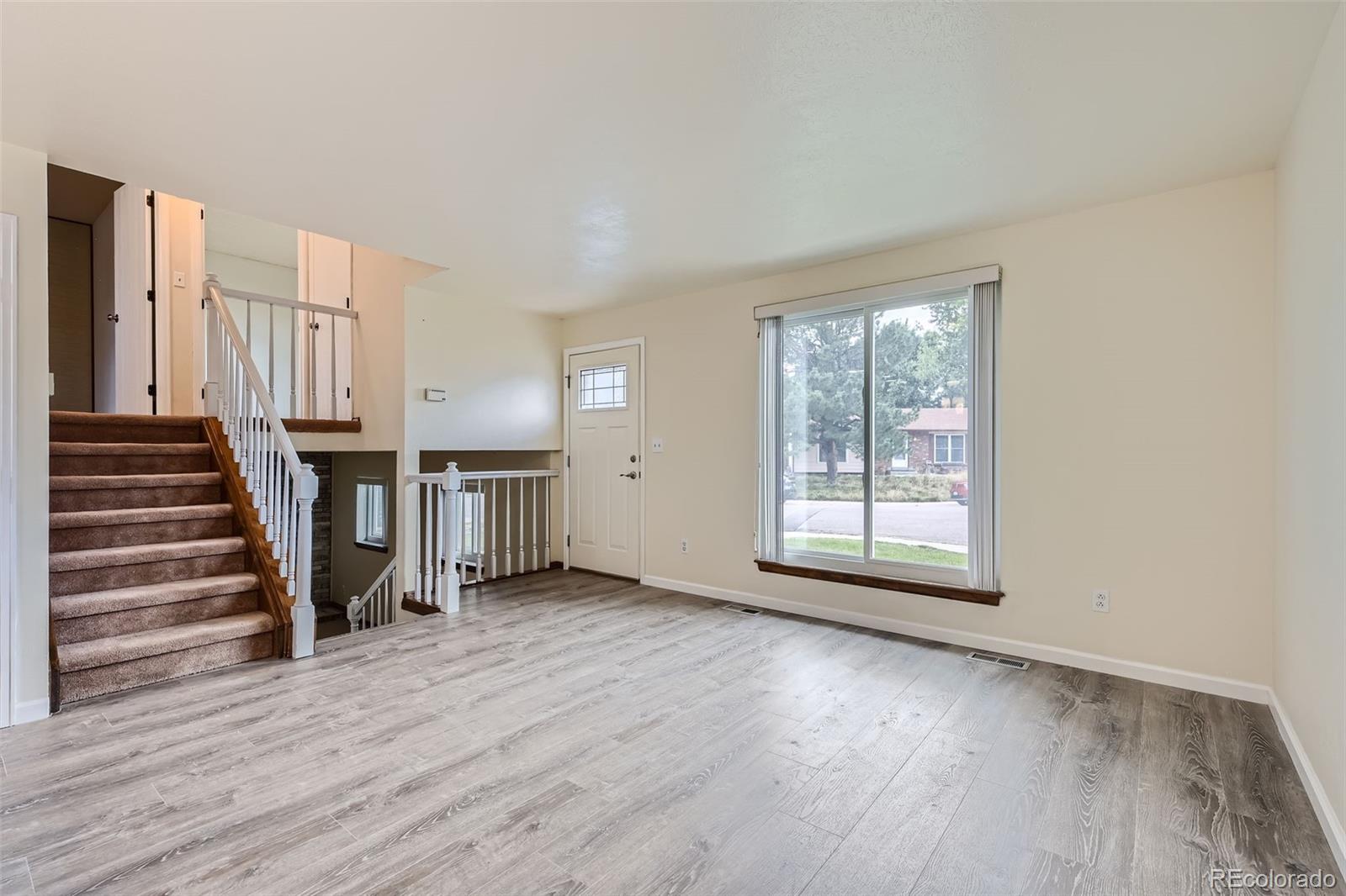 MLS Image #5 for 8867 w nichols avenue,littleton, Colorado