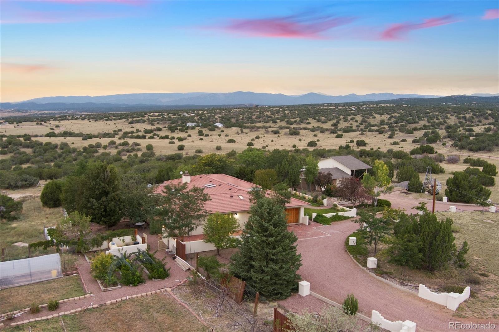 MLS Image #47 for 1011  barnes lane,penrose, Colorado