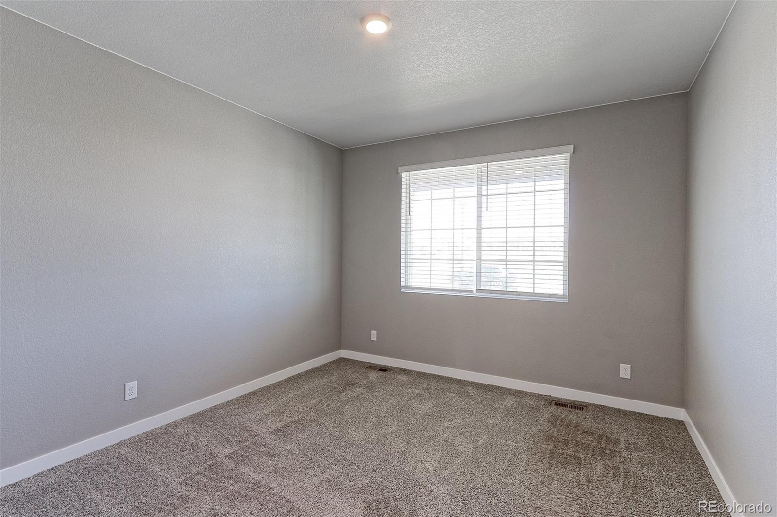 MLS Image #10 for 7704 e 158th place,thornton, Colorado