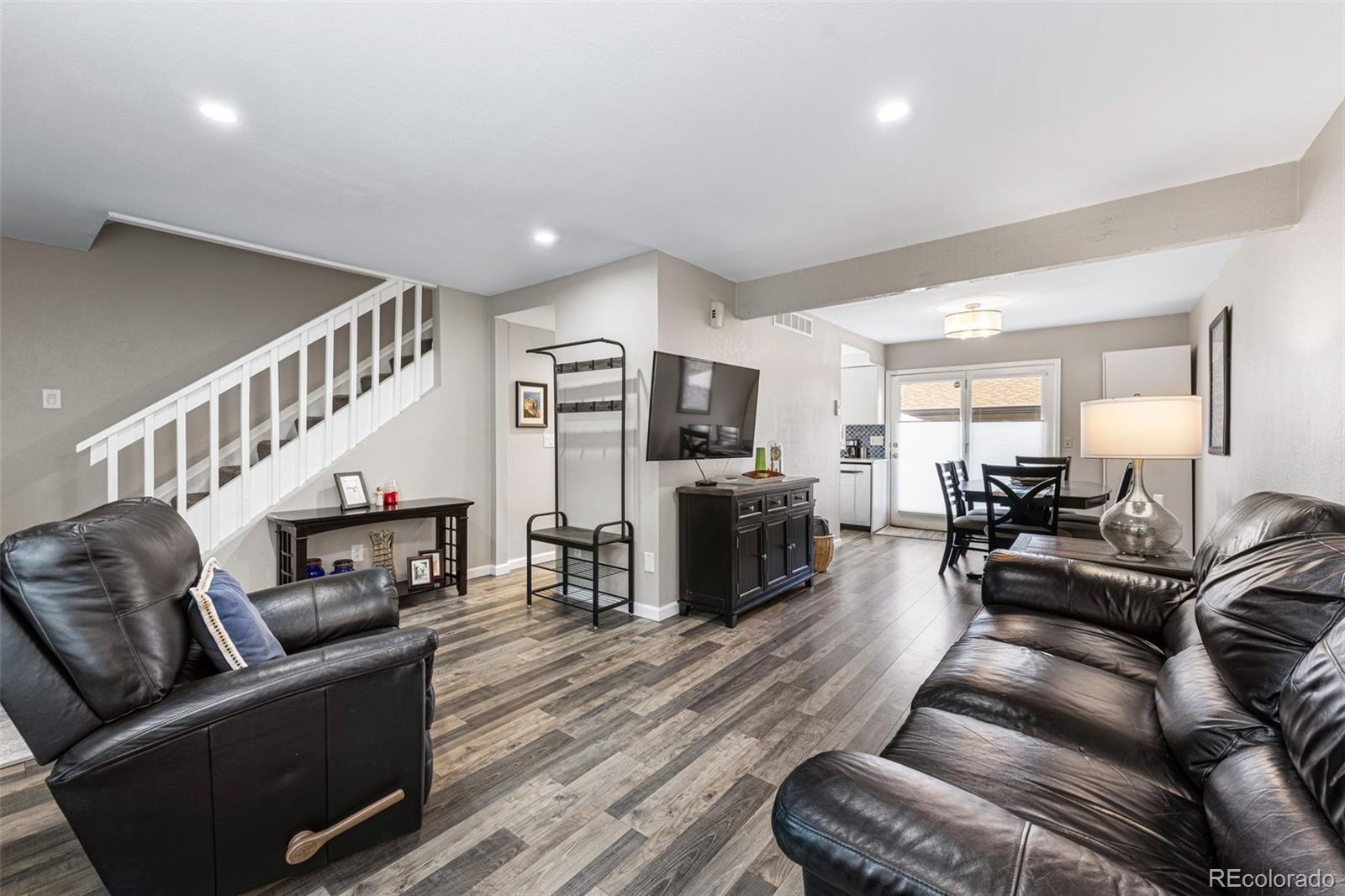 MLS Image #5 for 3511 s kittredge street,aurora, Colorado