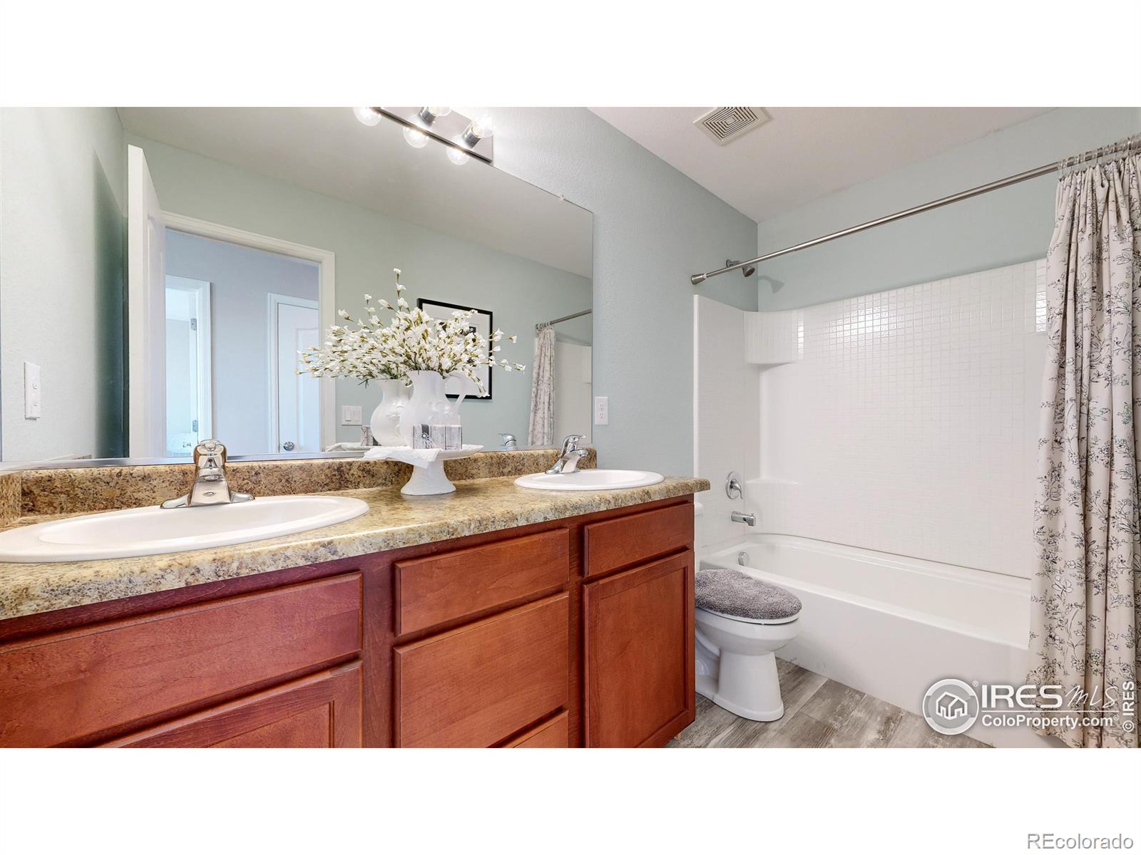 MLS Image #14 for 5652 w view circle,dacono, Colorado