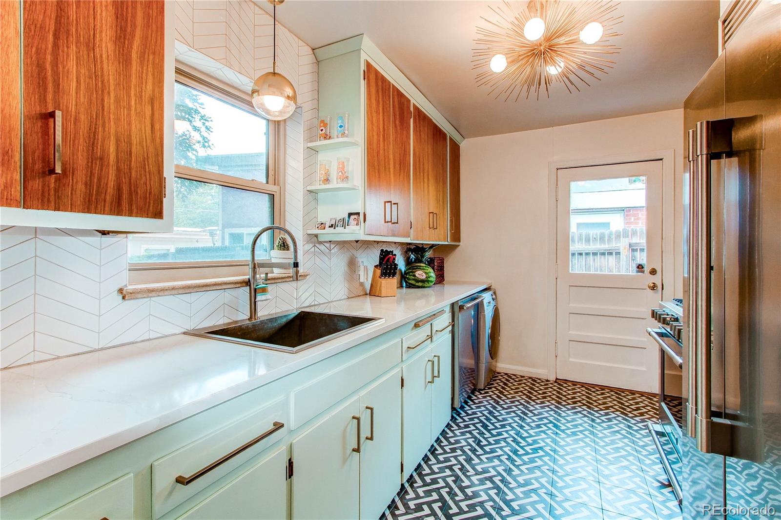 MLS Image #10 for 1175 s harrison street,denver, Colorado