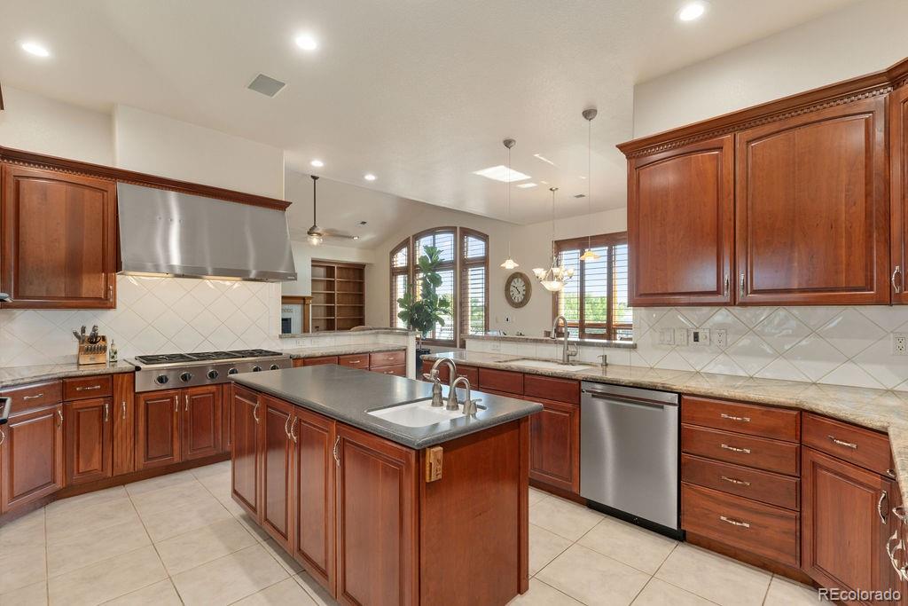 MLS Image #15 for 14547 w 57th place,arvada, Colorado