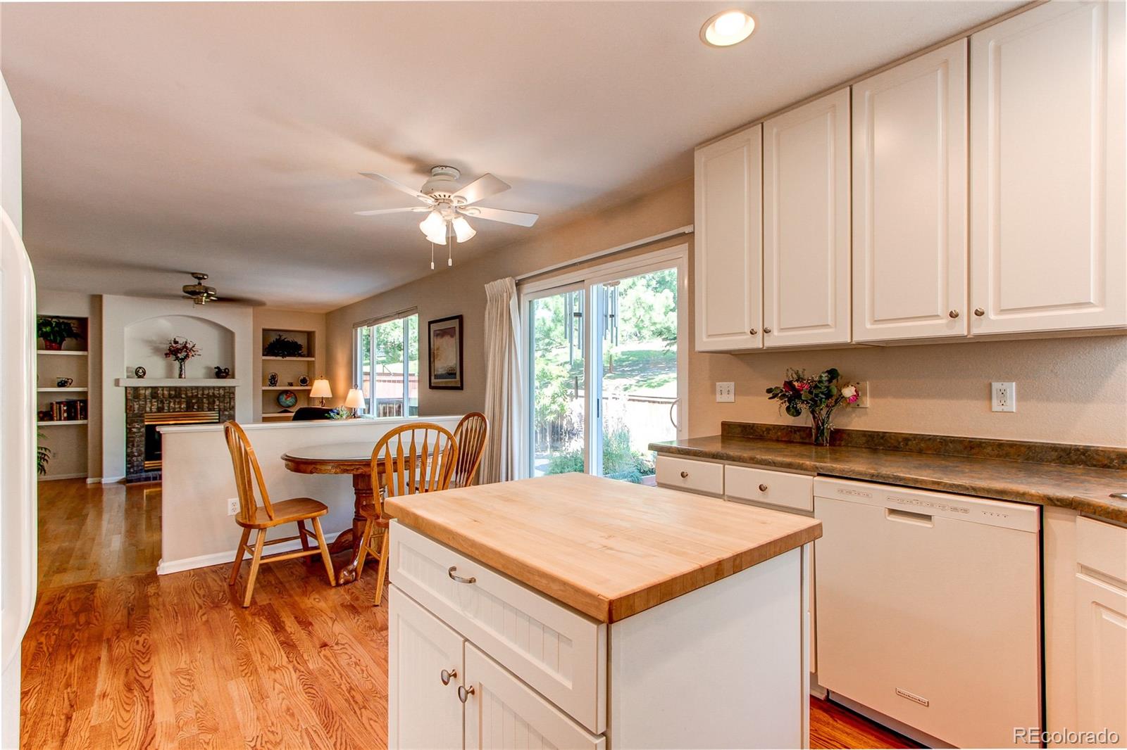 MLS Image #10 for 9445 w hinsdale place,littleton, Colorado