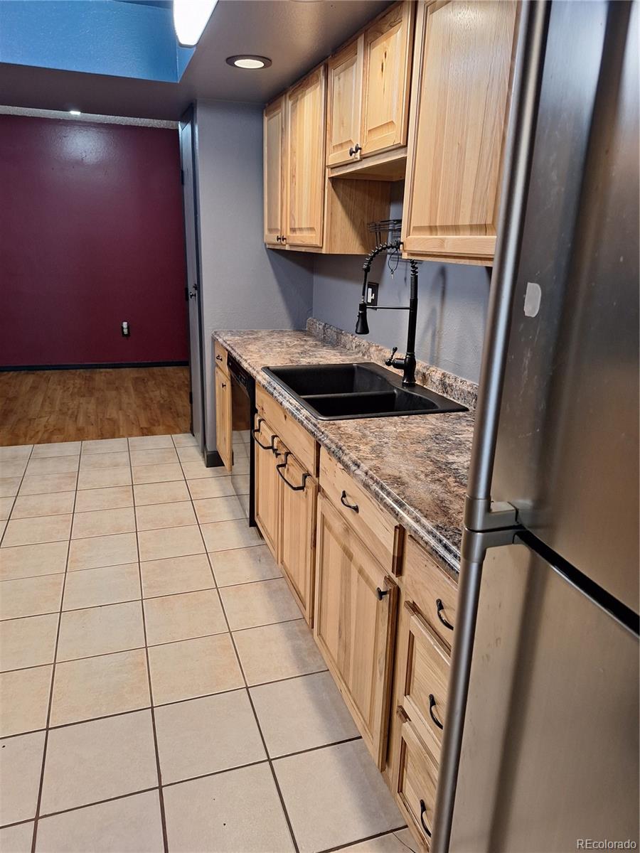 MLS Image #10 for 3550 s harlan street,denver, Colorado