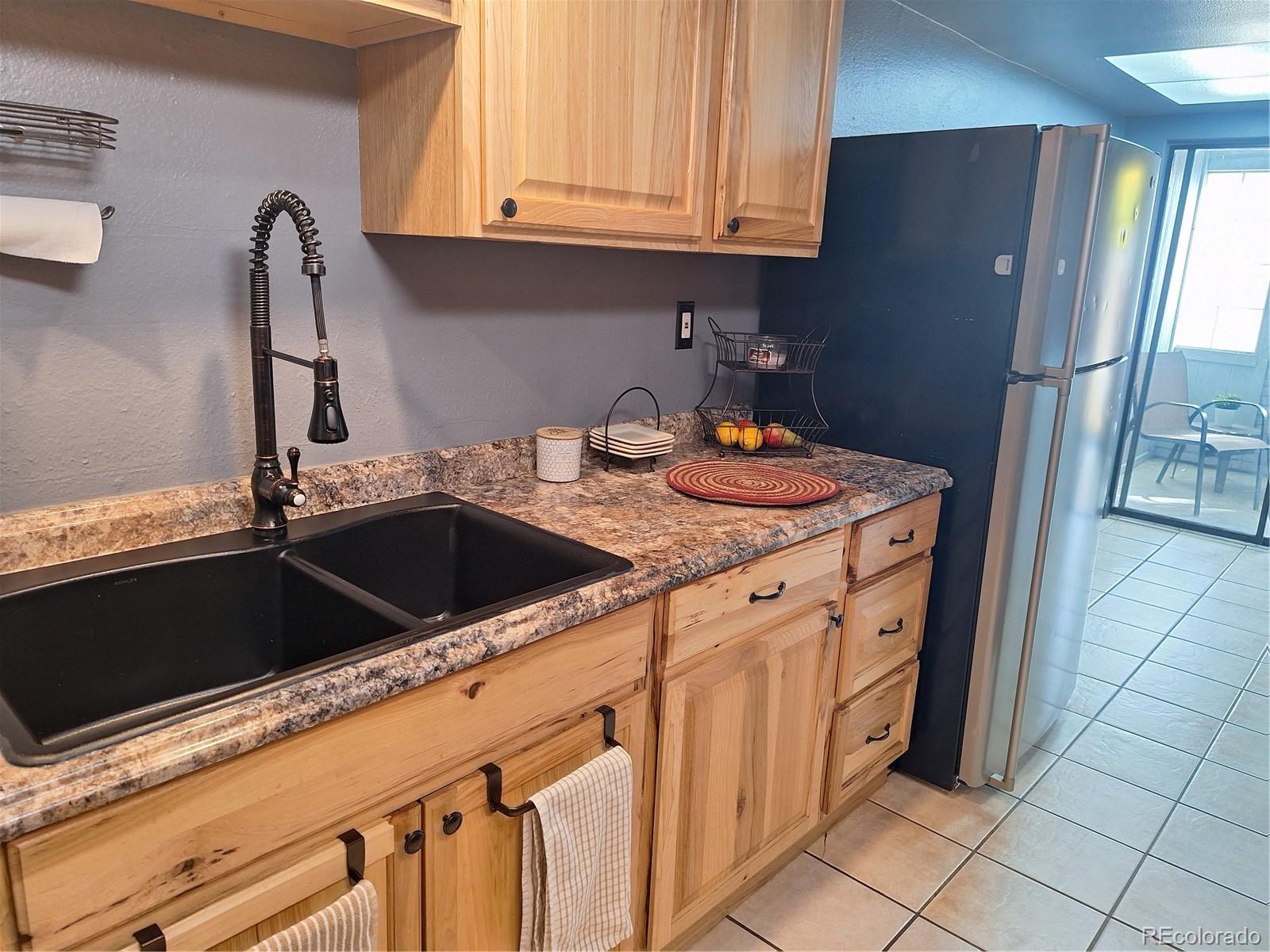 MLS Image #14 for 3550 s harlan street,denver, Colorado