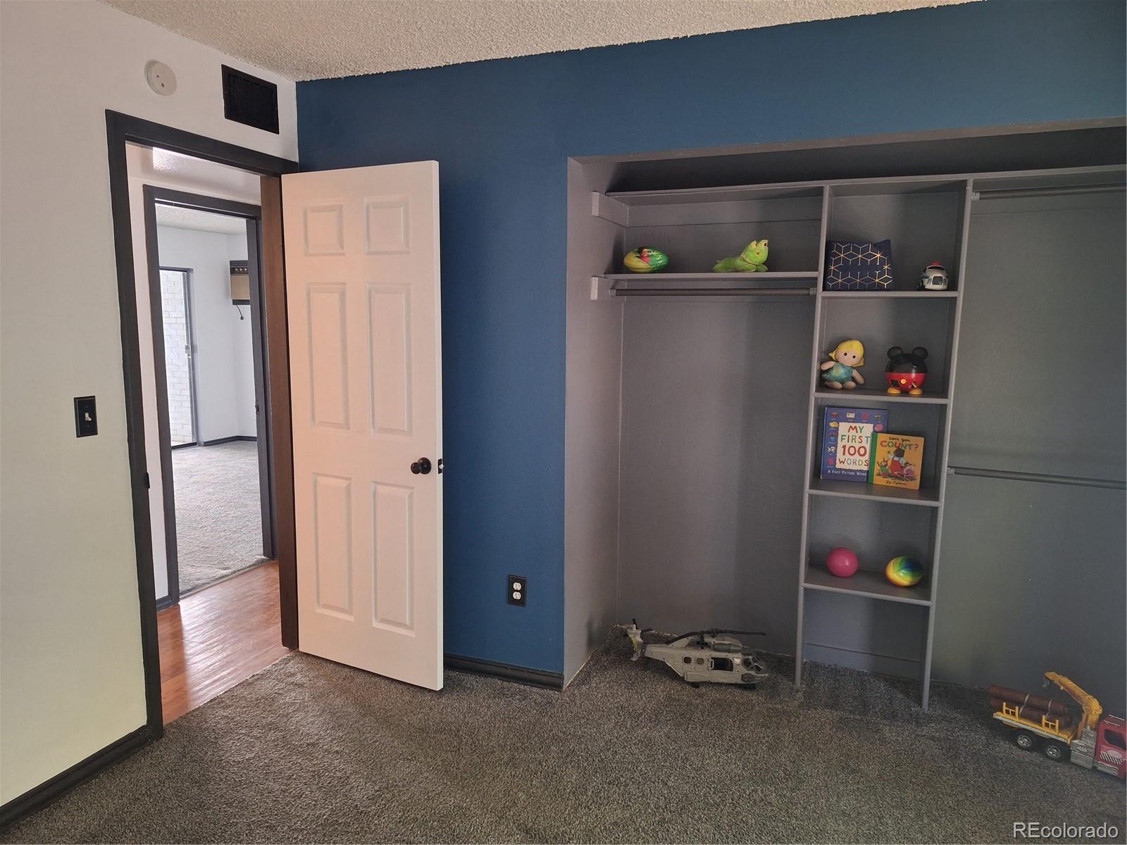 MLS Image #22 for 3550 s harlan street,denver, Colorado