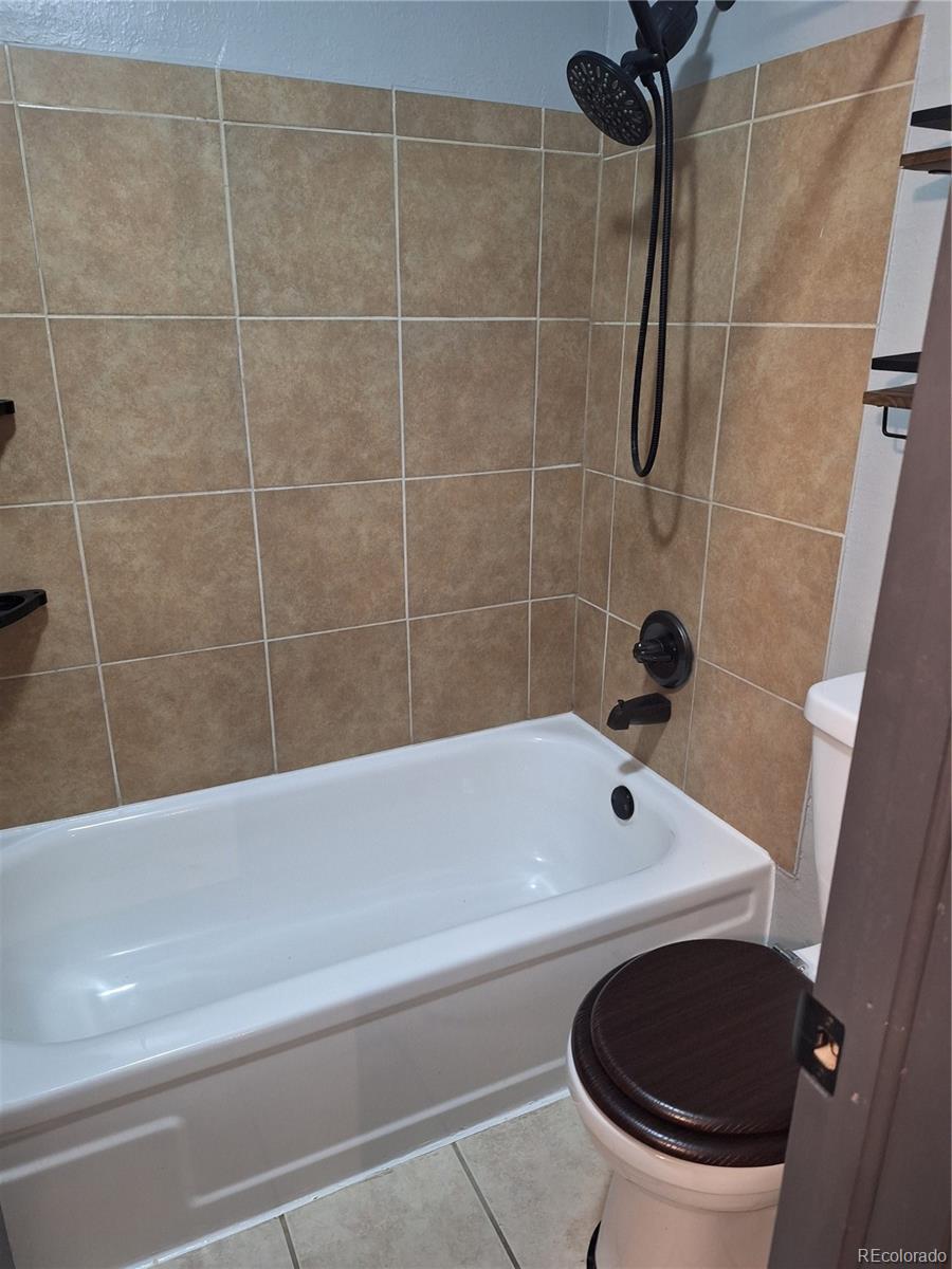 MLS Image #27 for 3550 s harlan street,denver, Colorado