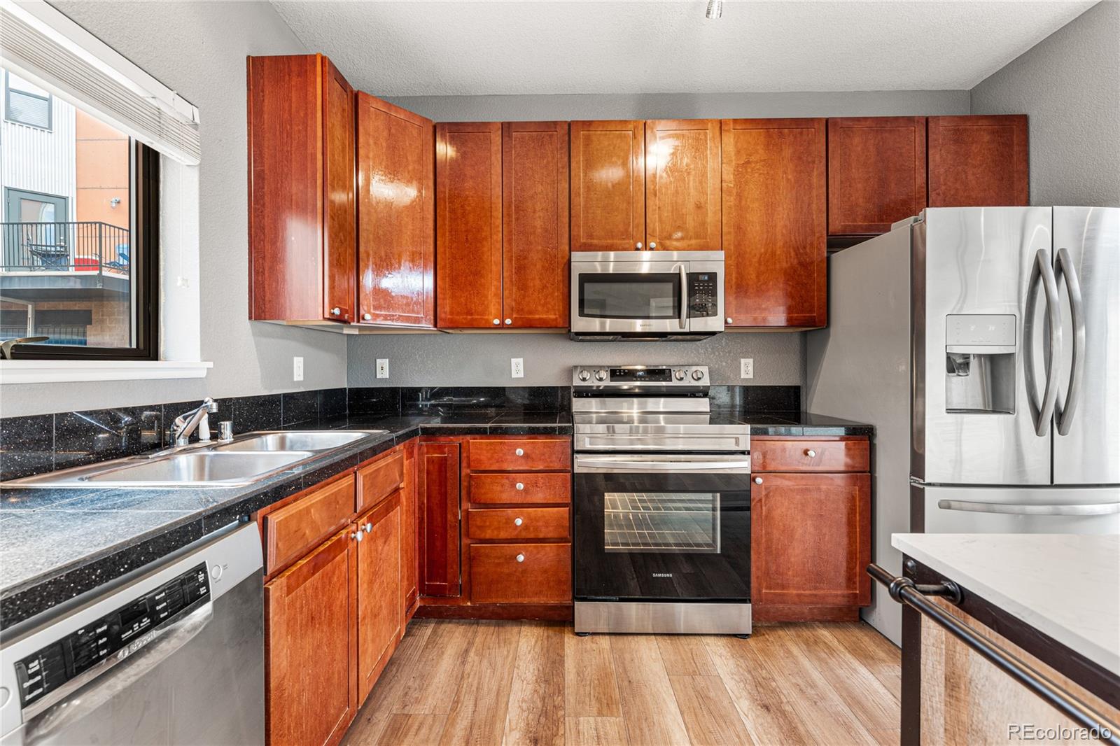 MLS Image #7 for 3179  blake street,denver, Colorado