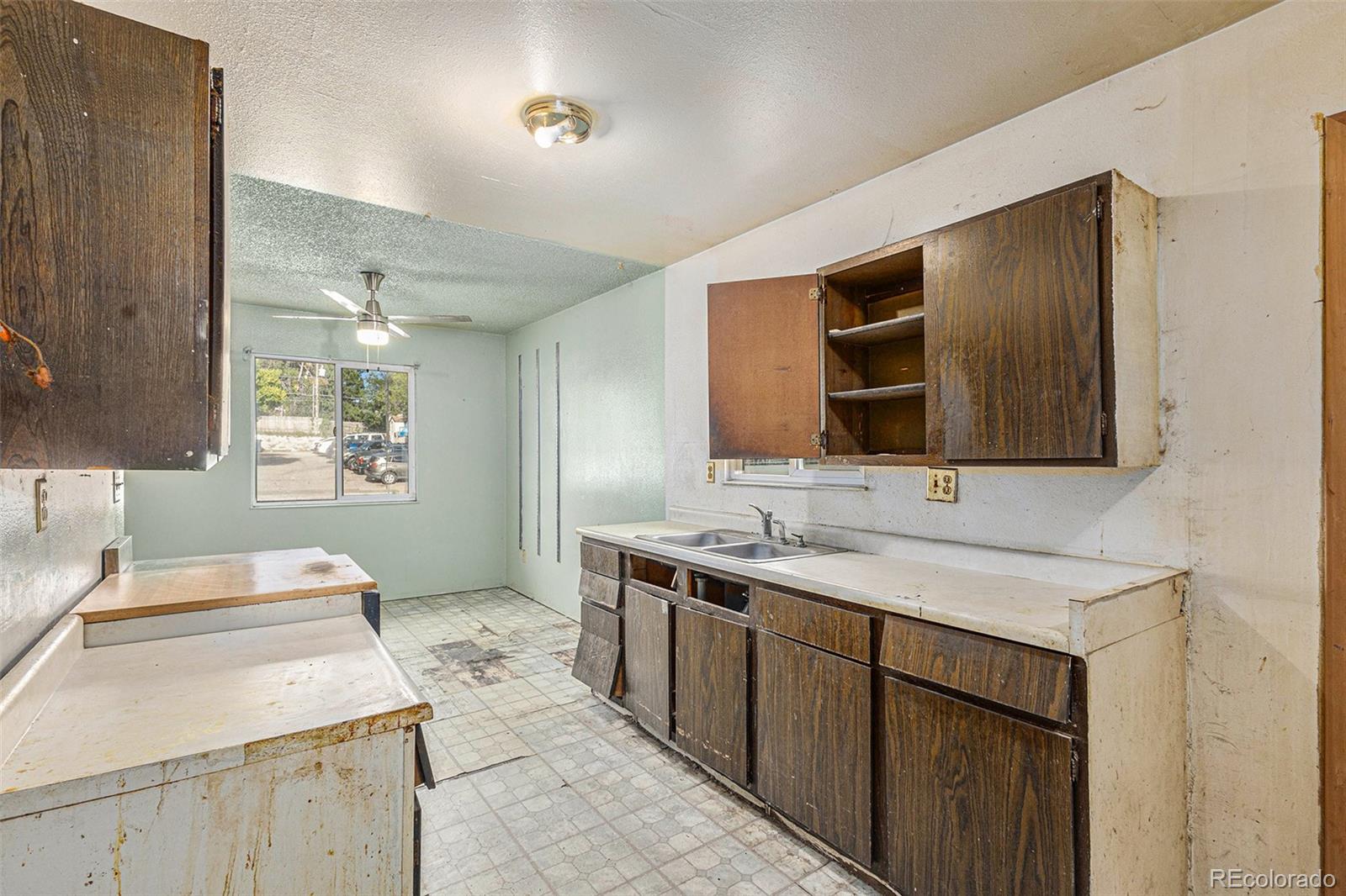 MLS Image #5 for 1859  monterey road,colorado springs, Colorado