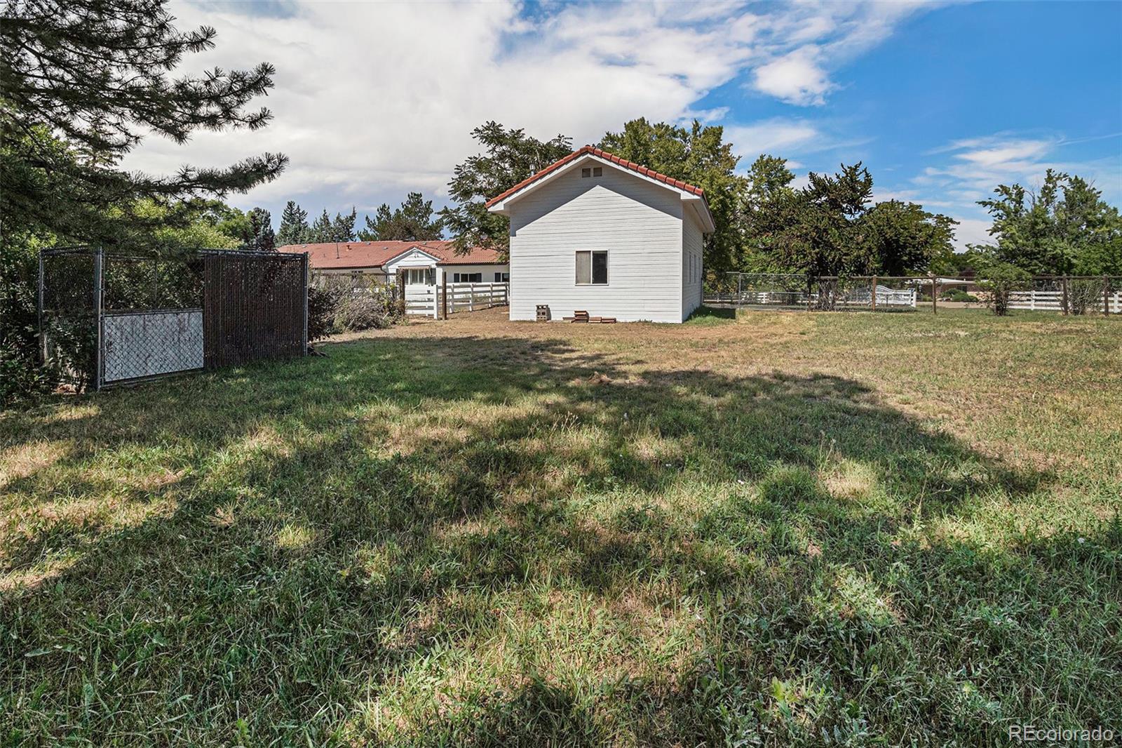 MLS Image #15 for 2  middle road,englewood, Colorado