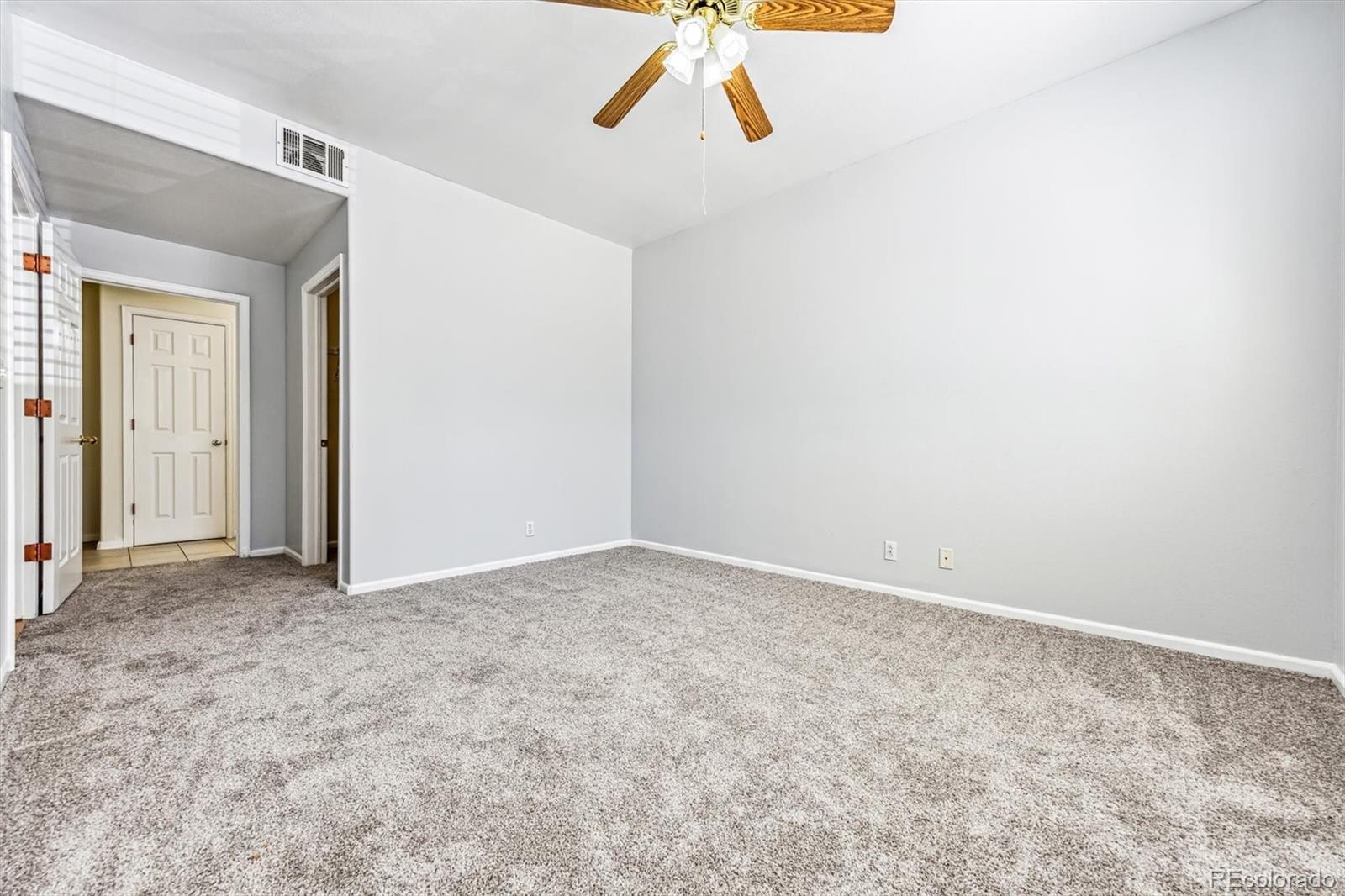 MLS Image #10 for 8500 e jefferson avenue,denver, Colorado