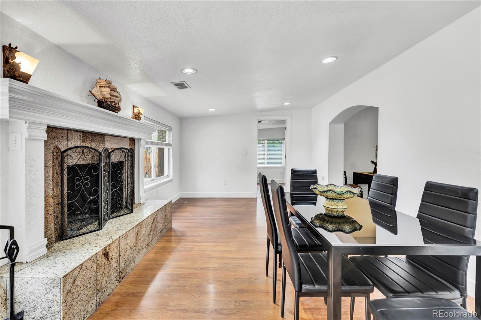 MLS Image #14 for 1219  tucson street,aurora, Colorado