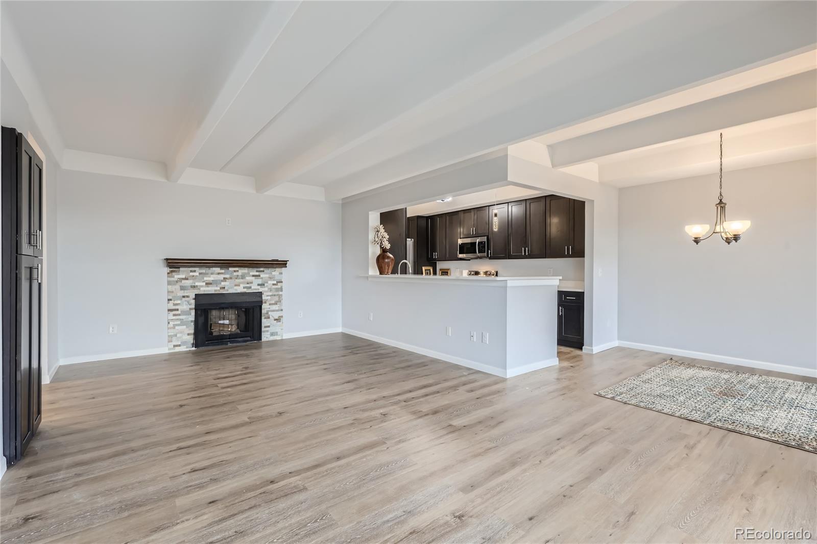 MLS Image #6 for 7877 e mississippi avenue,denver, Colorado