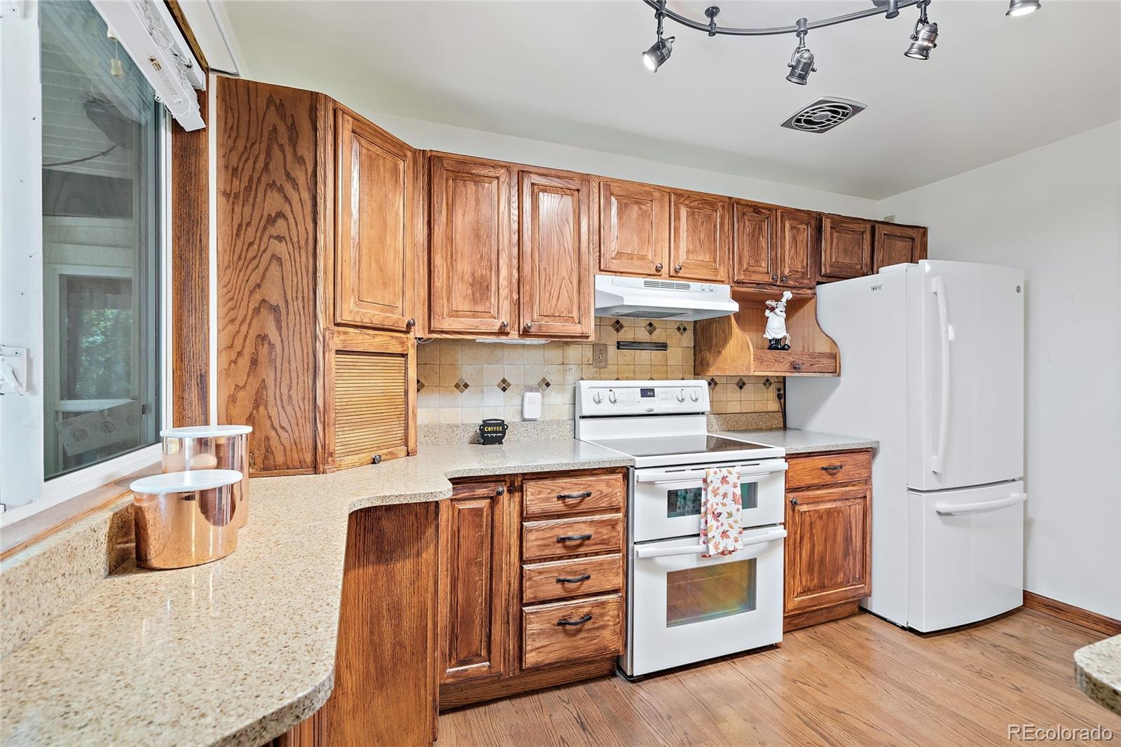 MLS Image #10 for 10906 w ohio drive,lakewood, Colorado