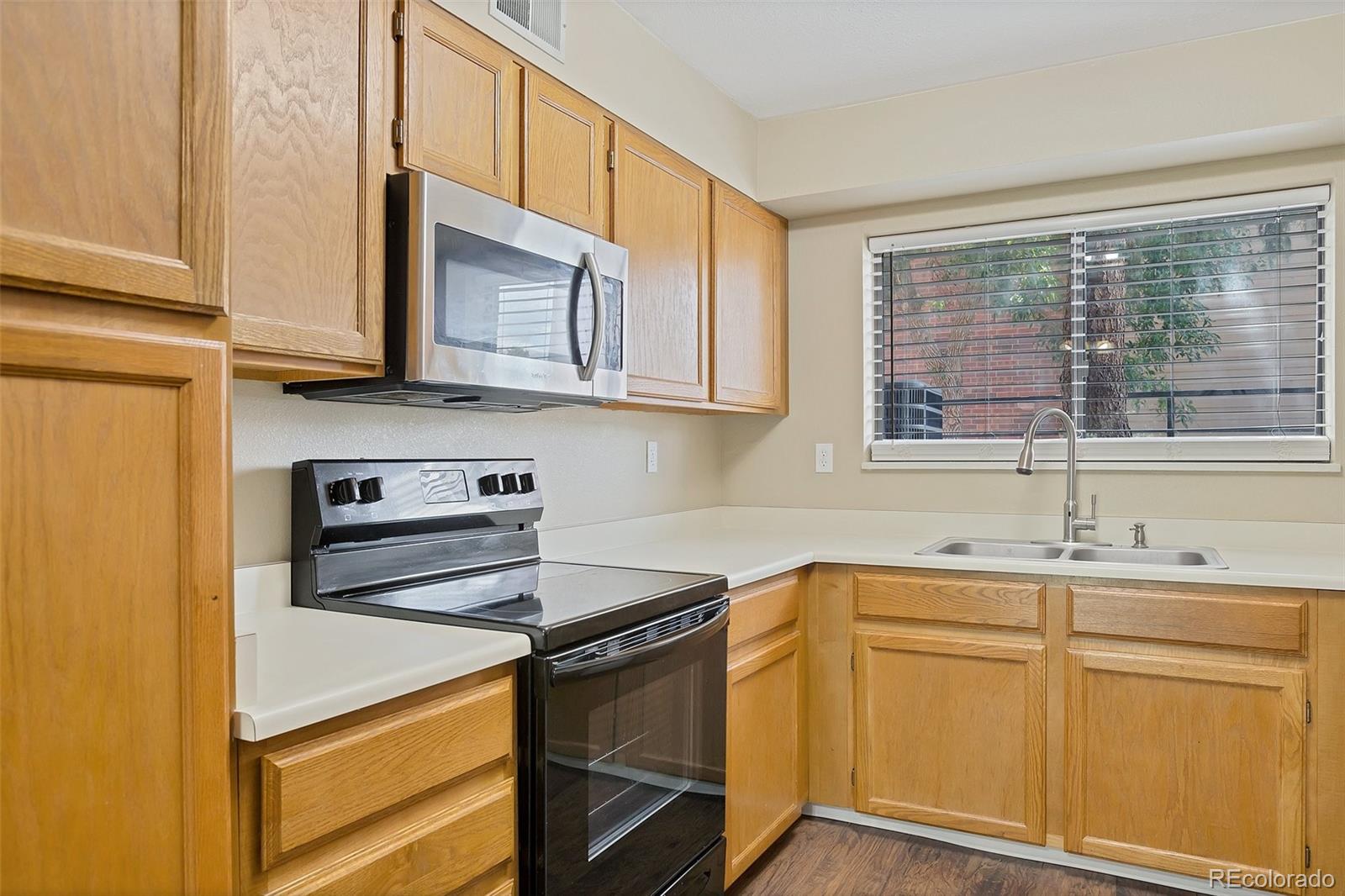 MLS Image #4 for 316 n wright street 104 c,lakewood, Colorado