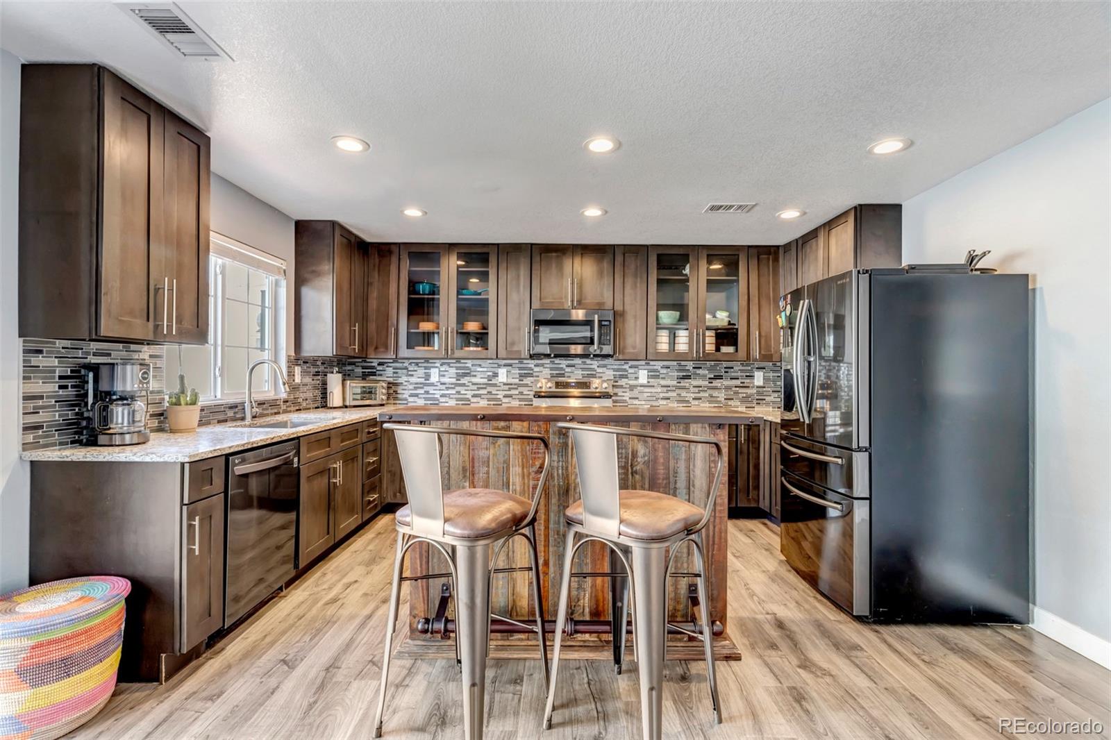 MLS Image #13 for 21647 e 53rd place,denver, Colorado