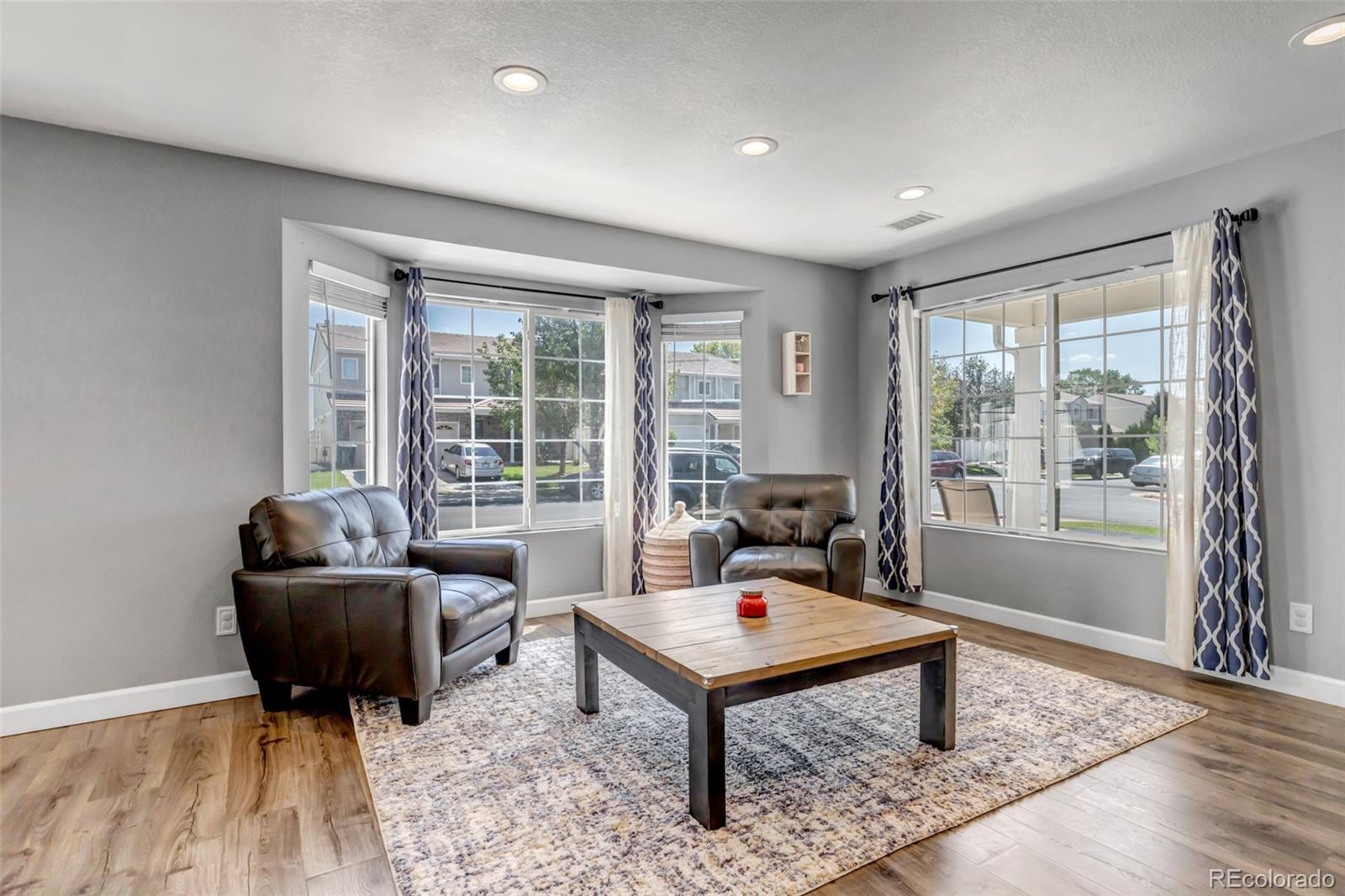 MLS Image #7 for 21647 e 53rd place,denver, Colorado